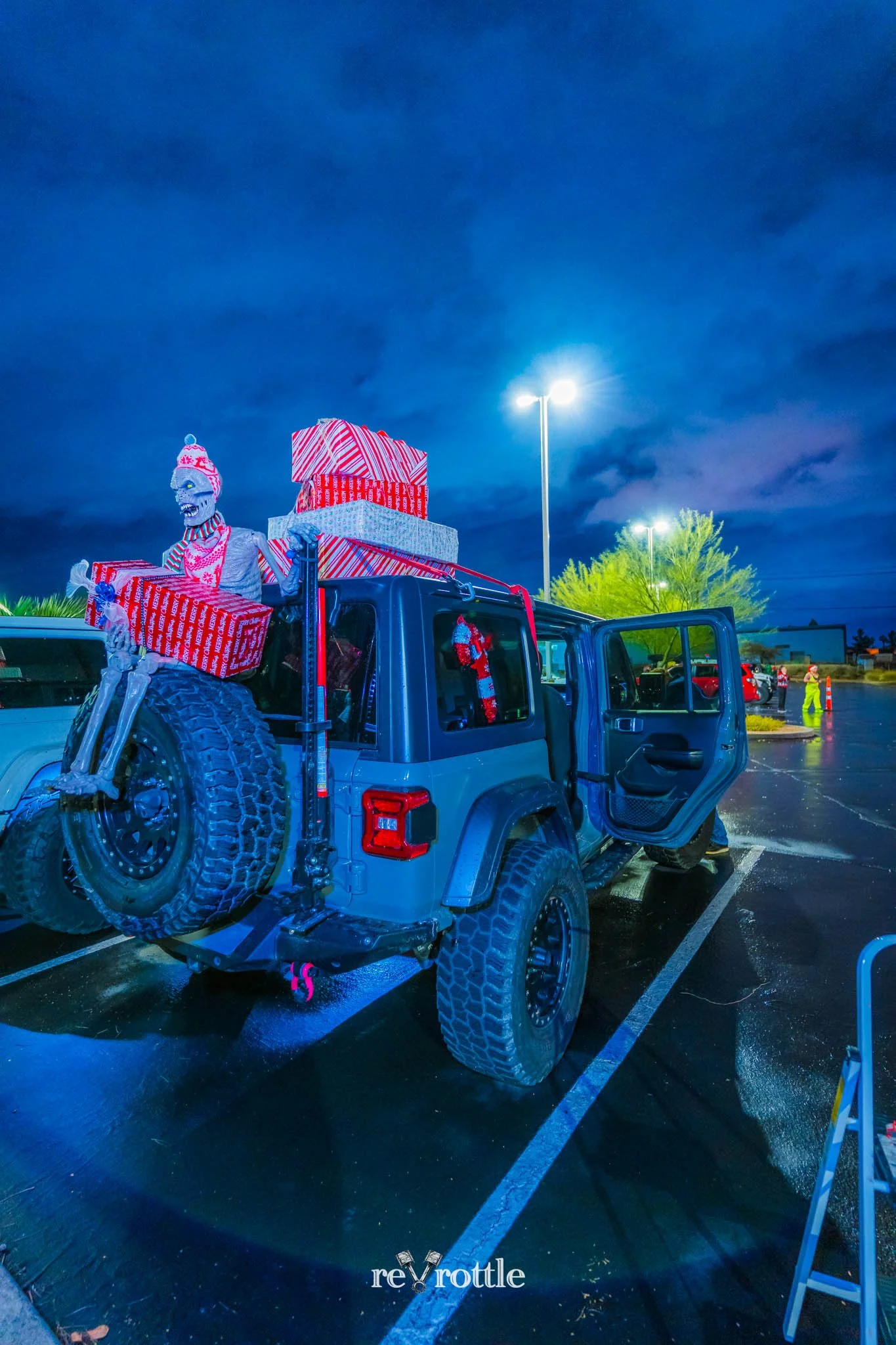 2025-12-24-Christmas-Eve-Light-Drive-Las-Vegas-Desert-Wrangler-Jeep-Club-reVrottle-Vik-Chohan-Photography-Social-Media-020.jpg