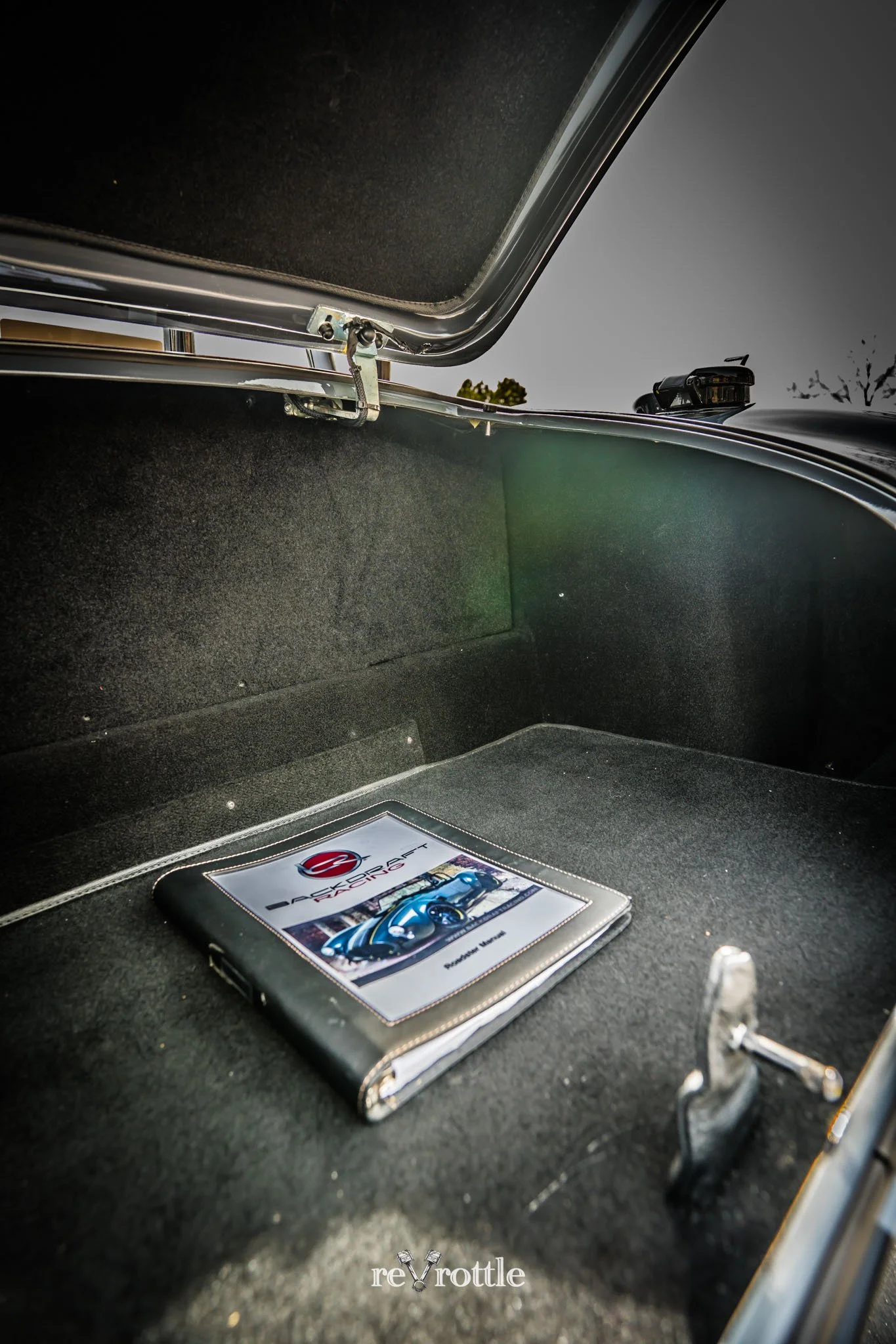 2026-01-21-For-Sale-1965-AC-Cobra-Roadster-Replica-Car-Photography-reVrottle-Vik-Chohan-Photography-Social-Media-051.jpg