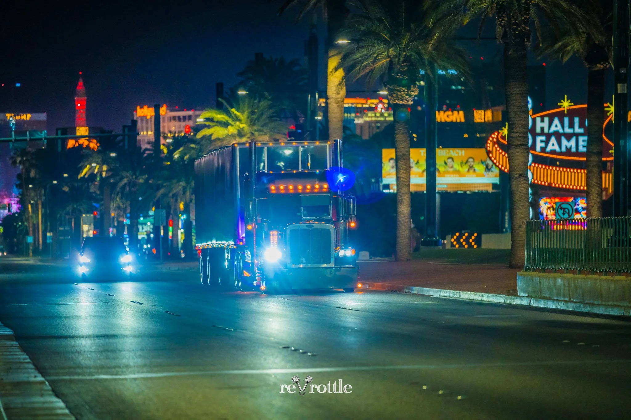 2026-06-12-Smoke-2014-Peterbilt-389-in-Las-Vegas-reVrottle-Vik-Chohan-Photography-Social-Media-028.jpg