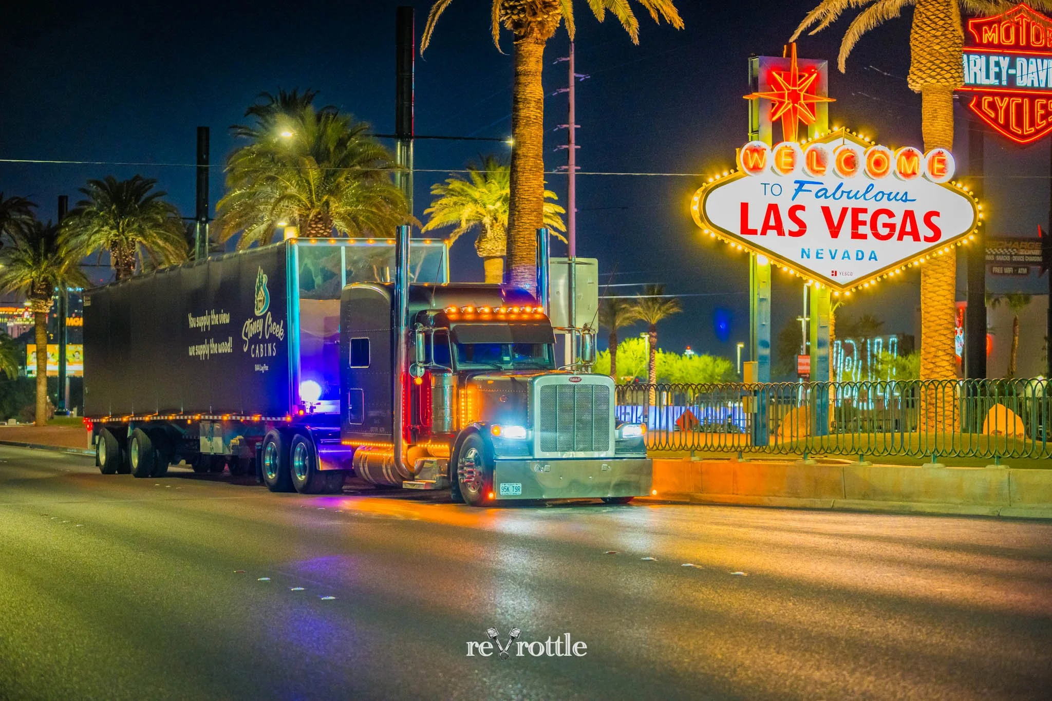 2026-06-12-Smoke-2014-Peterbilt-389-in-Las-Vegas-reVrottle-Vik-Chohan-Photography-Social-Media-030.jpg