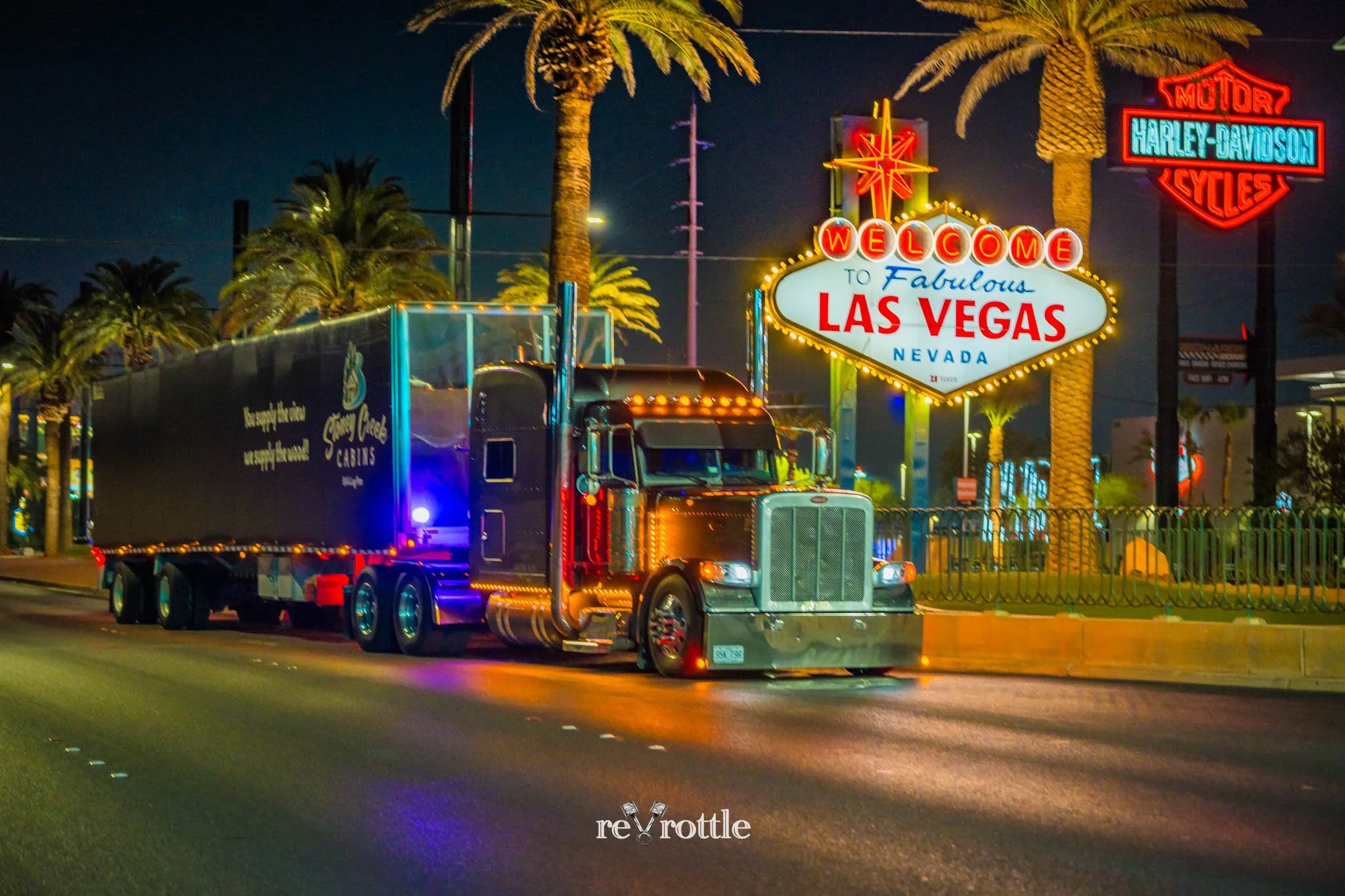 2026-06-12-Smoke-2014-Peterbilt-389-in-Las-Vegas-reVrottle-Vik-Chohan-Photography-Social-Media-034.jpg