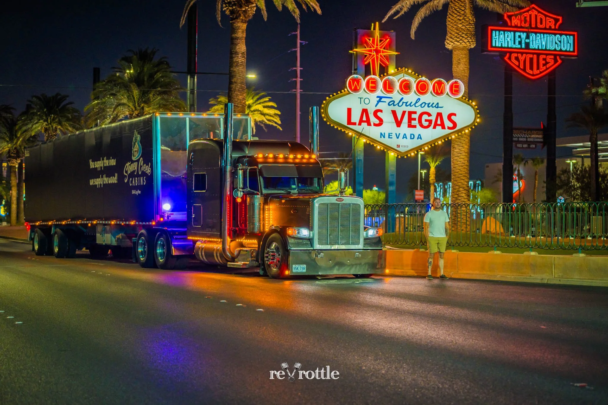 2026-06-12-Smoke-2014-Peterbilt-389-in-Las-Vegas-reVrottle-Vik-Chohan-Photography-Social-Media-037.jpg