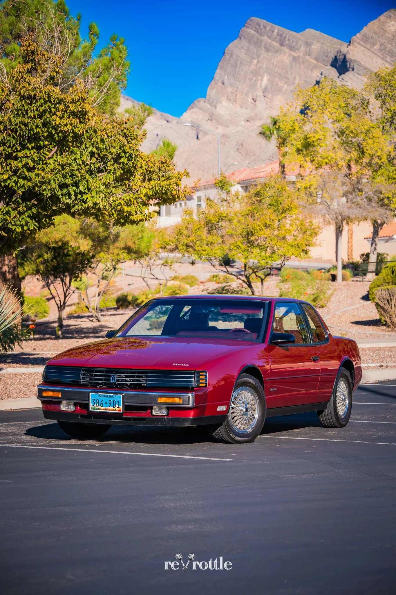 2026-09-30-FOR-SALE-1988-Oldsmobile-Tornado-Trofeo-Car-Photography-reVrottle-Vik-Chohan-Photography-Social-Media-004.jpg