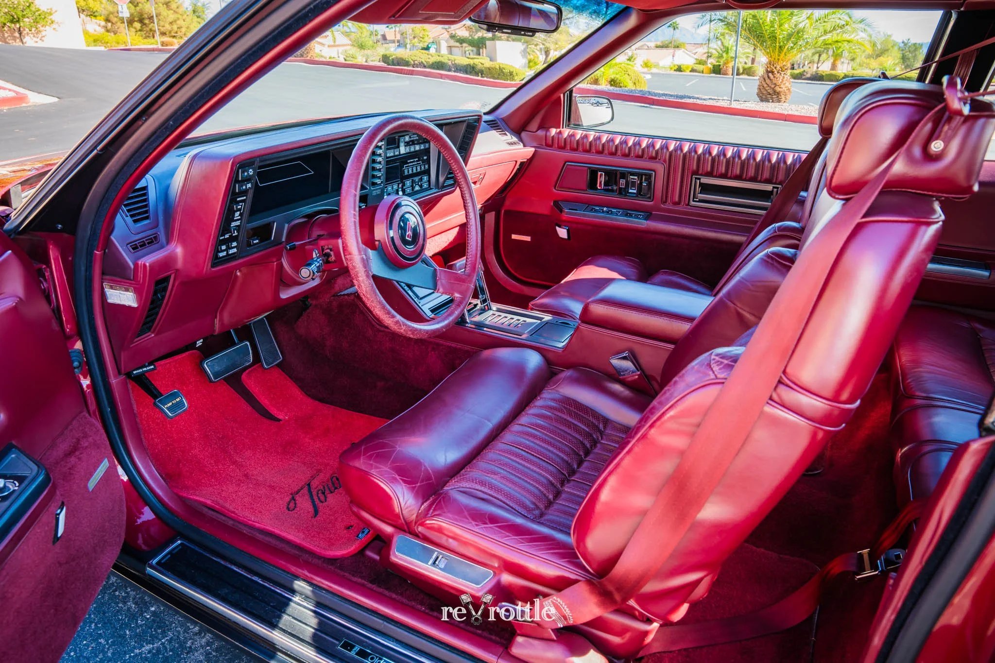 2026-09-30-FOR-SALE-1988-Oldsmobile-Tornado-Trofeo-Car-Photography-reVrottle-Vik-Chohan-Photography-Social-Media-061.jpg