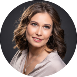 Alena Cooke, Personal Stylist, review for Samantha Bell, 16th Ave Creative Studio