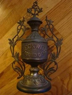 *SOLD* Round Oak C - Model Log 
Stove Finial