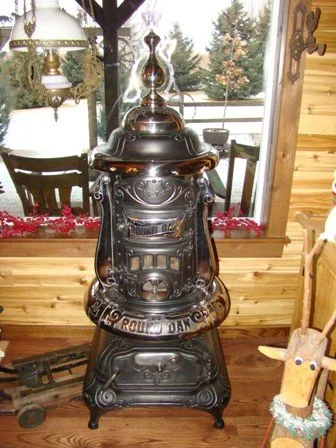 14-T-3 Round Oak Stove. 100% all original and in original condition. $1850.00