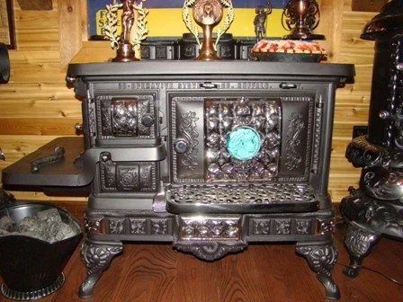 14-T-3 Round Oak Stove. 100% all original and in original condition. $1850.00