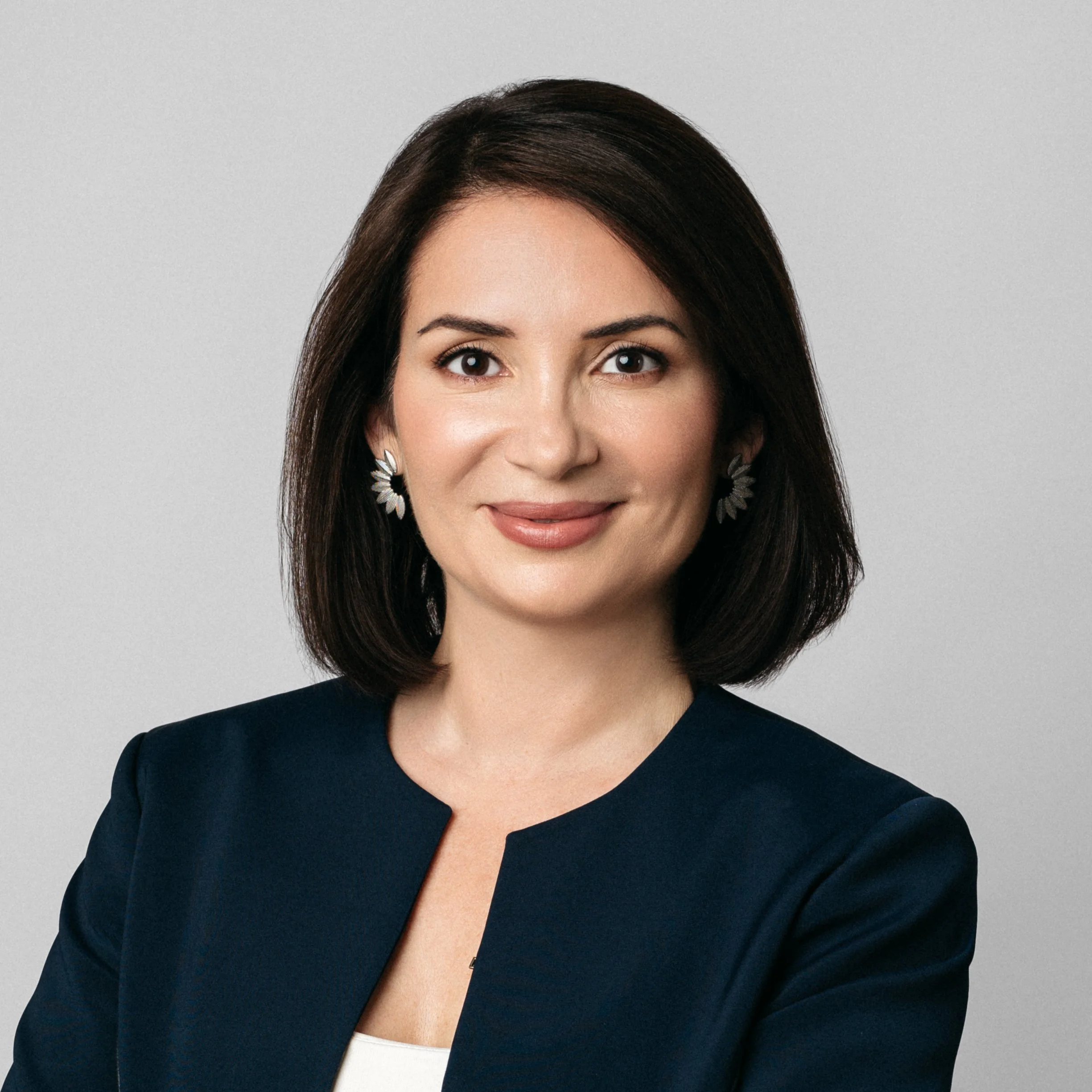 From Front Desk to CEO: The Remarkable Journey of Deniz Dorbek