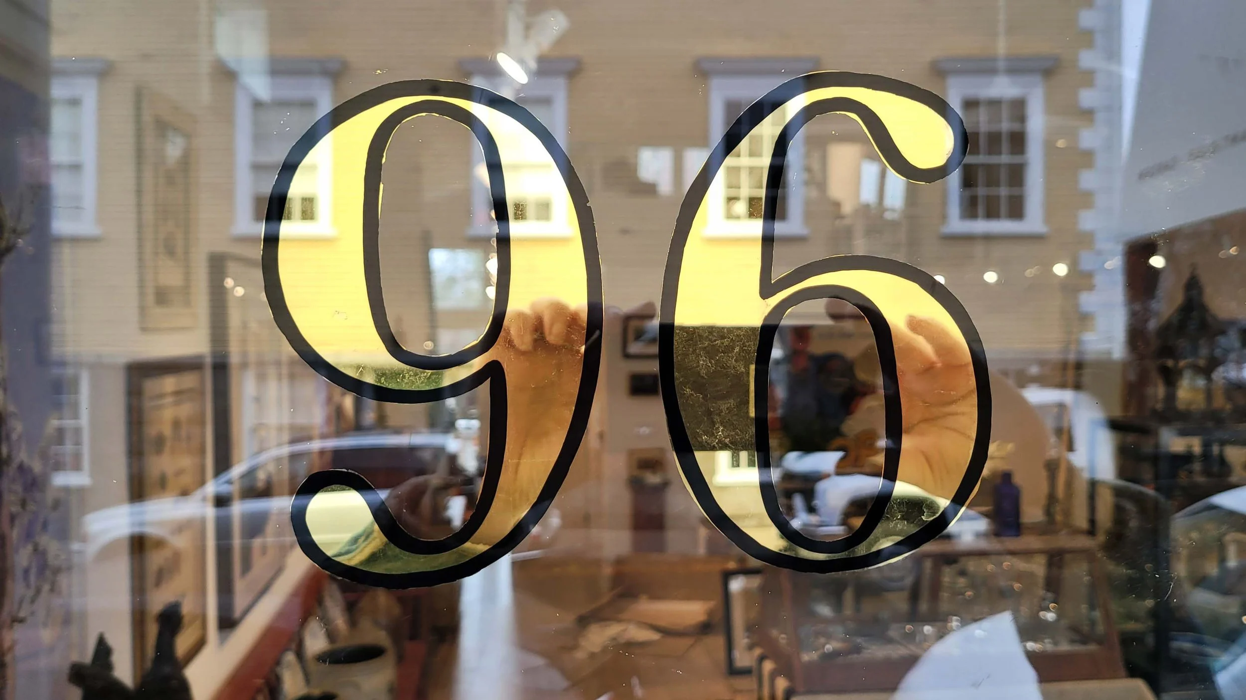 painted-lady-sign-co-trove-marblehead-gold-leaf-door-6.jpg
