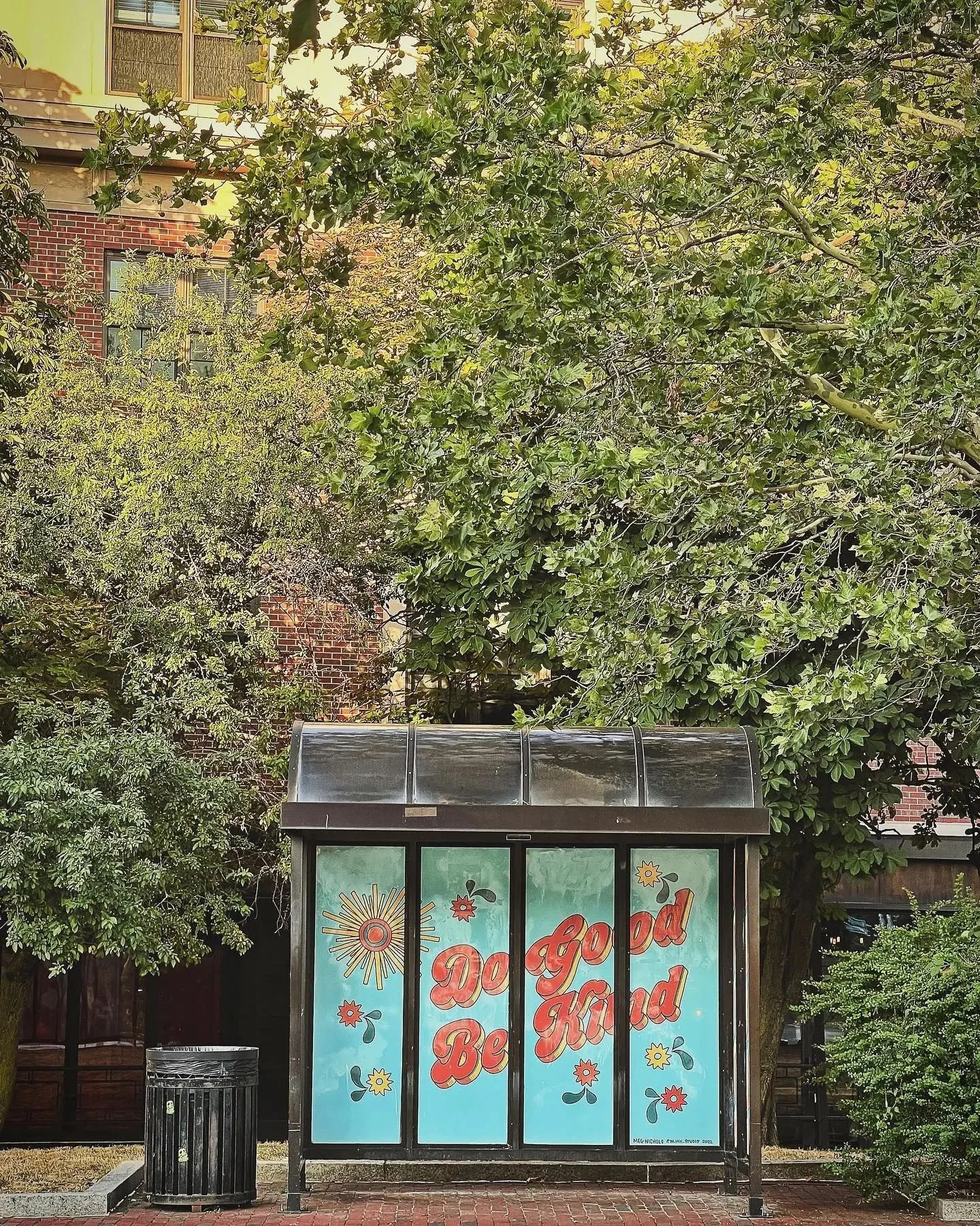 painted-lady-sign-co_do_good_be_kind_photo_by_john_andrews.jpg