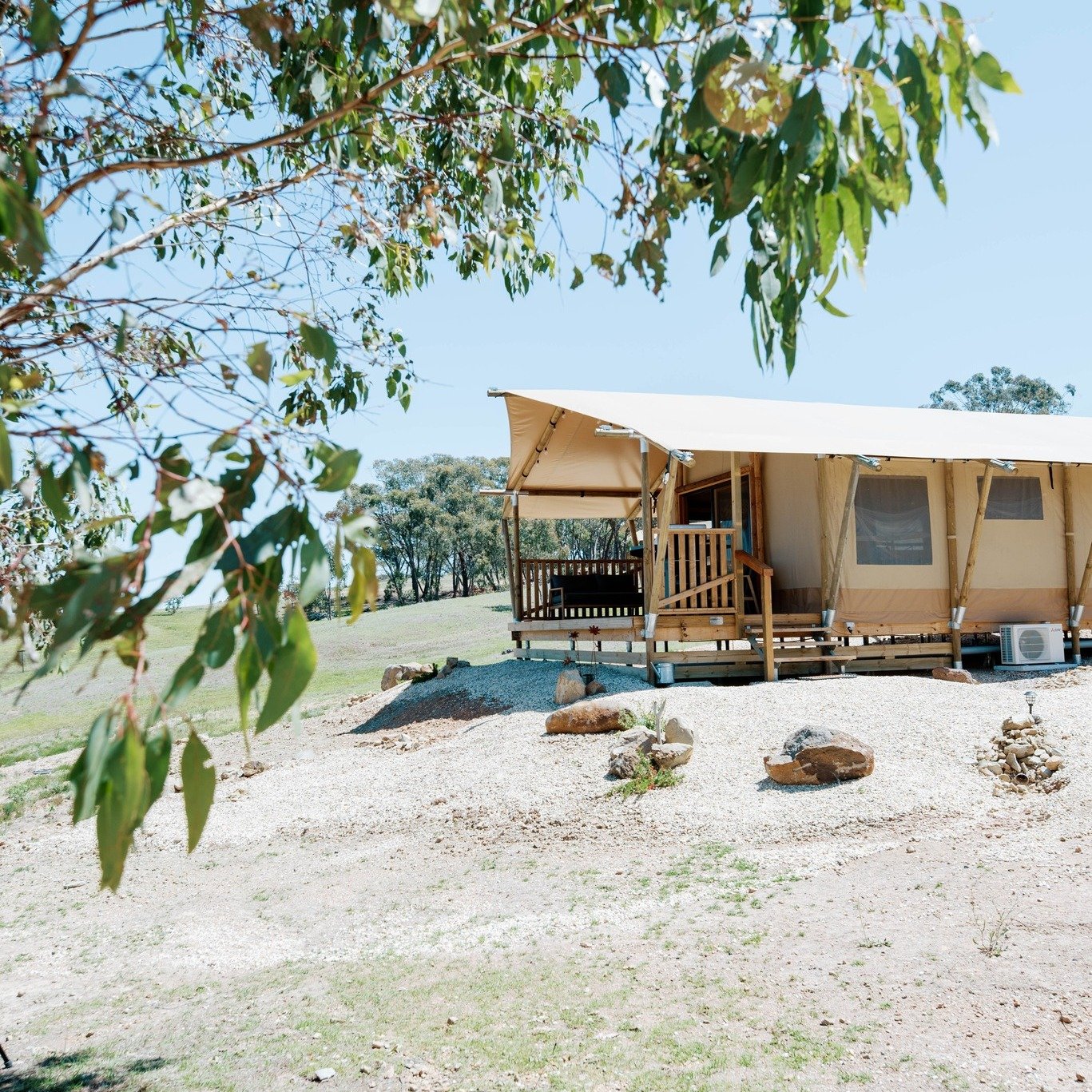 Introducing @theyellowboxwood, Heathcote's newest accommodation option.

These safari-style glamping tents are just one of the many options available when you visit the region.

For more information on accommodation head to our website via the link i