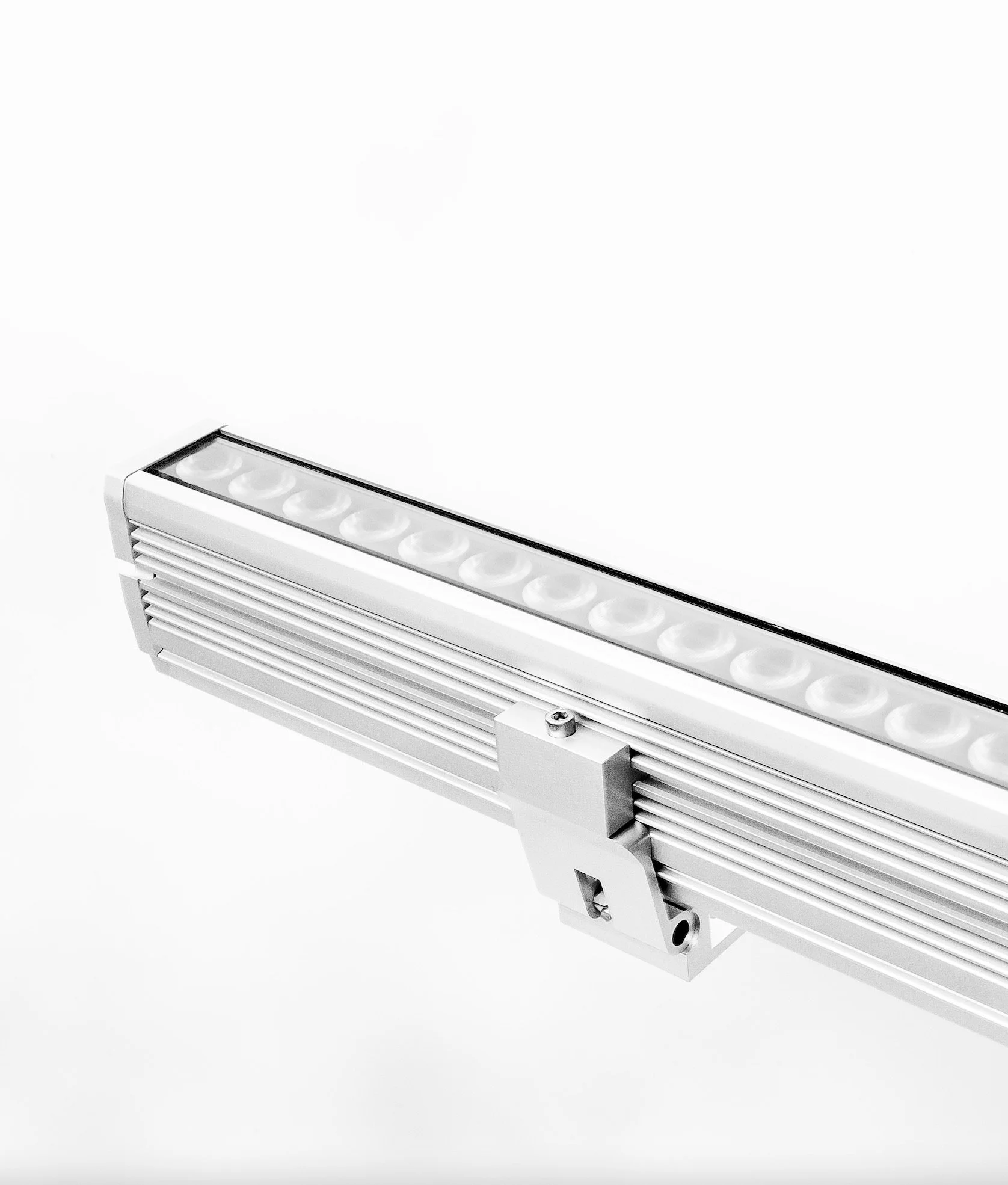 SC50E Pro 2_web ready.jpg