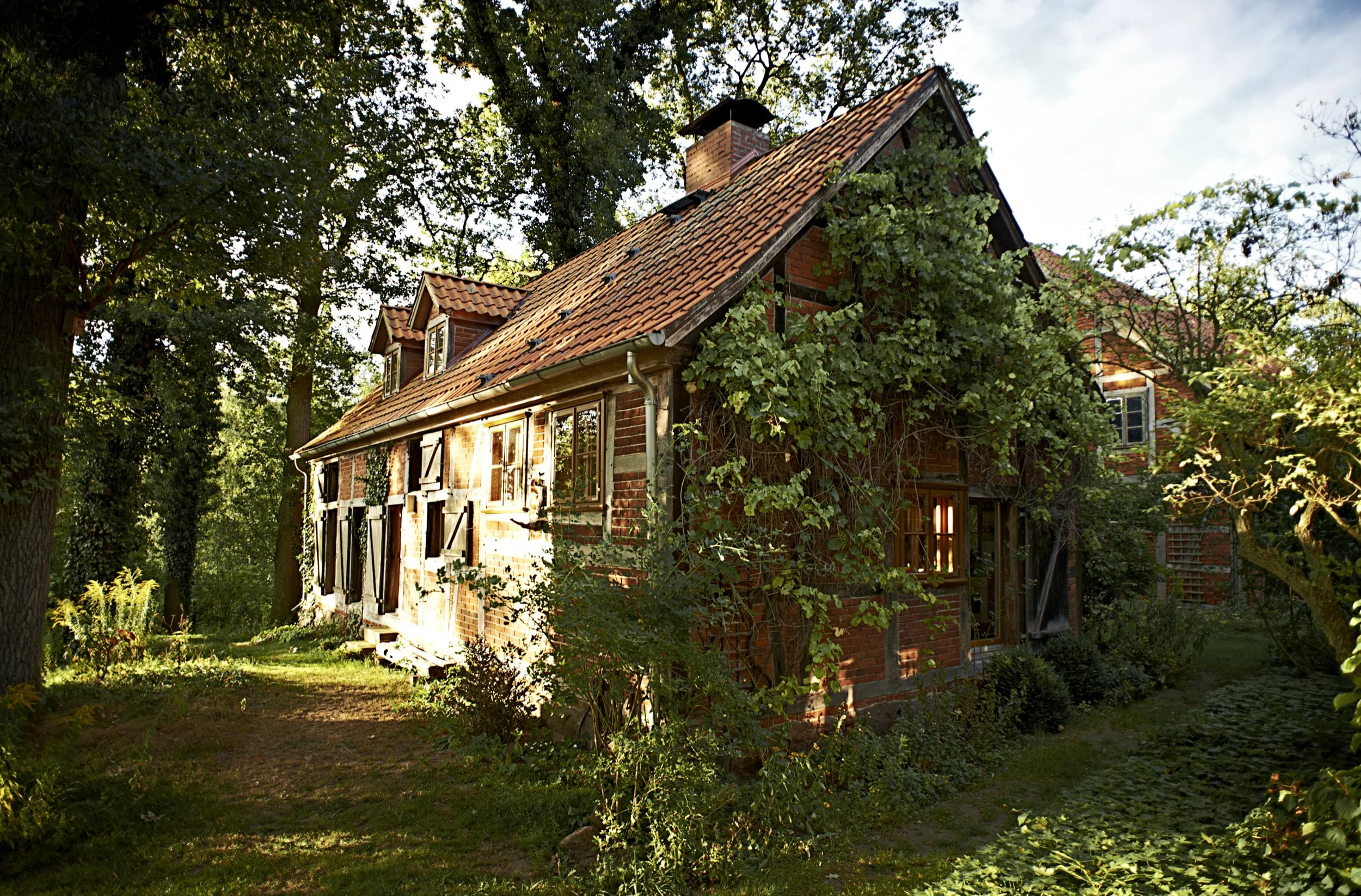 PROJEKT 110 - RENOVIERUNG LANDHAUS IM WENDLAND