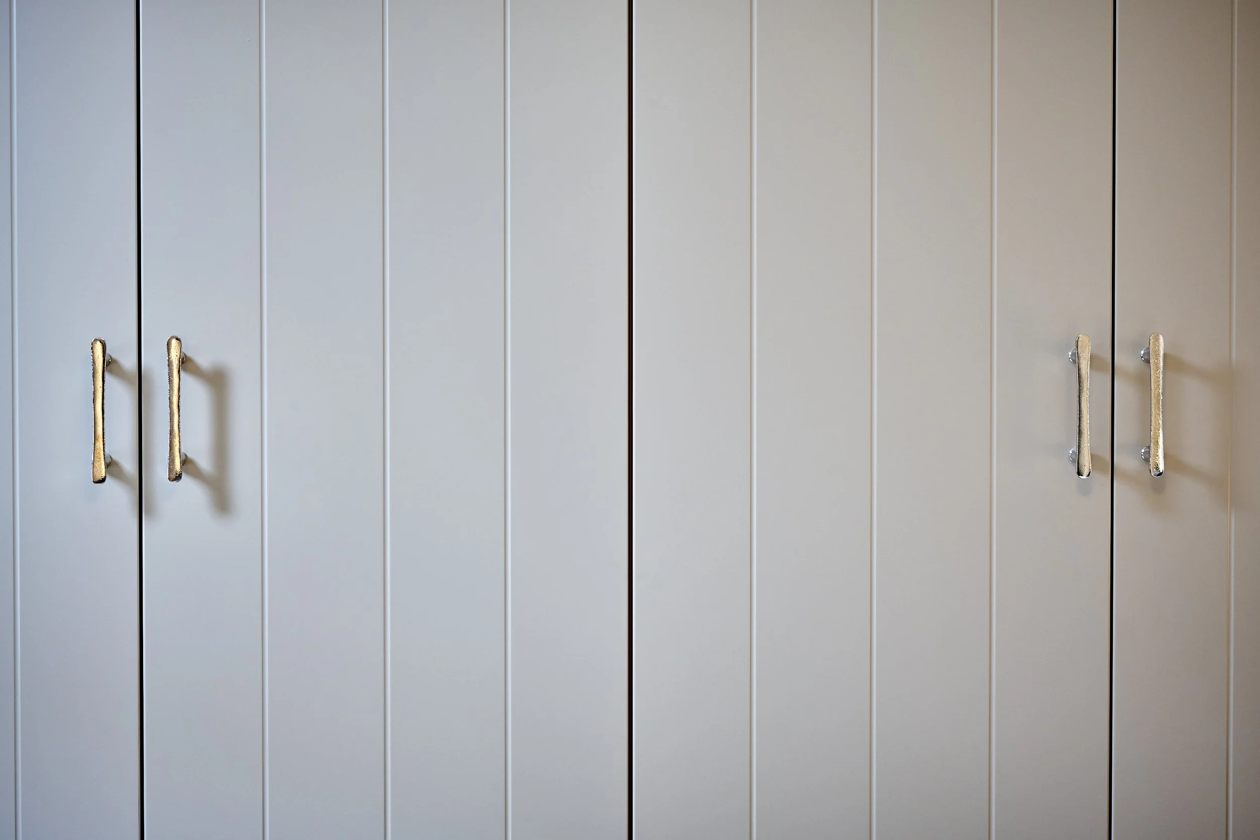 Kleiderschrankfronten Griffe Dauby Tischleranfertigung Landhausstil