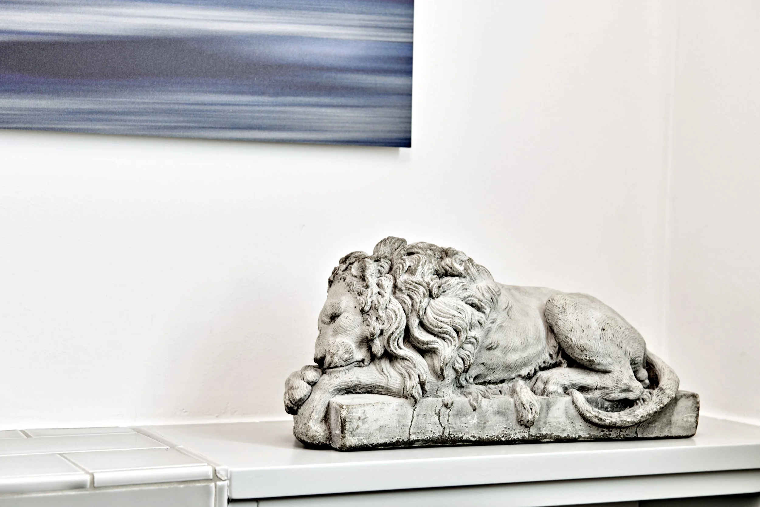 Dekoration Löwe Beton Fotokunst Gäste-WC