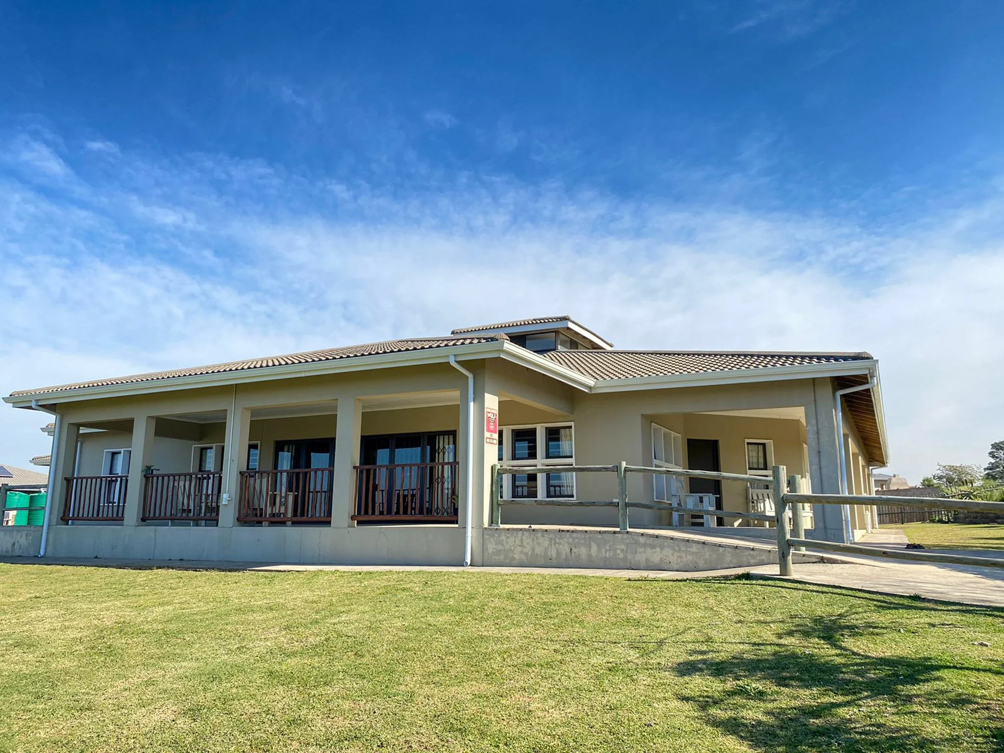 Charis House-06.jpg