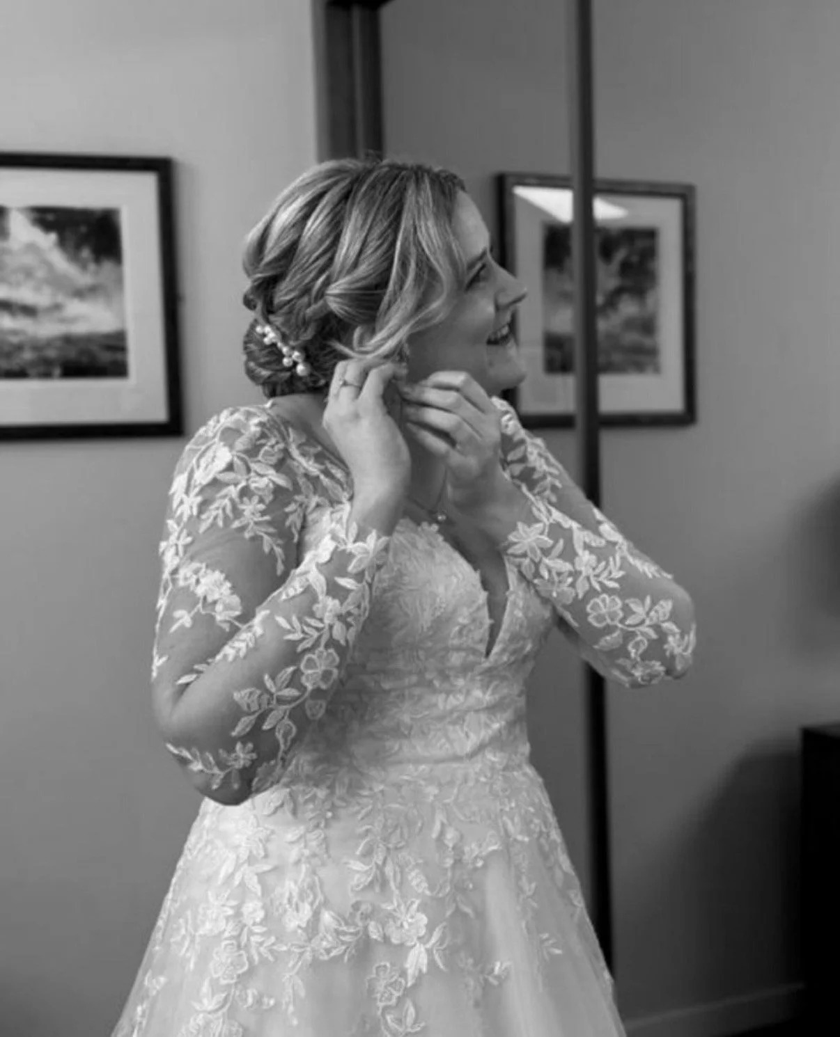 Black and White Bride Hampshire.jpg