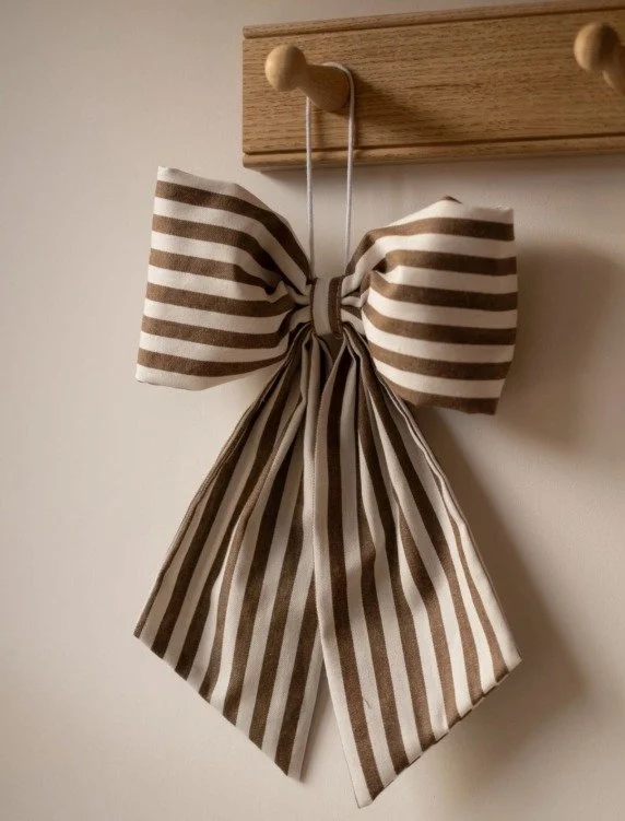 brown stripe bow.jpeg