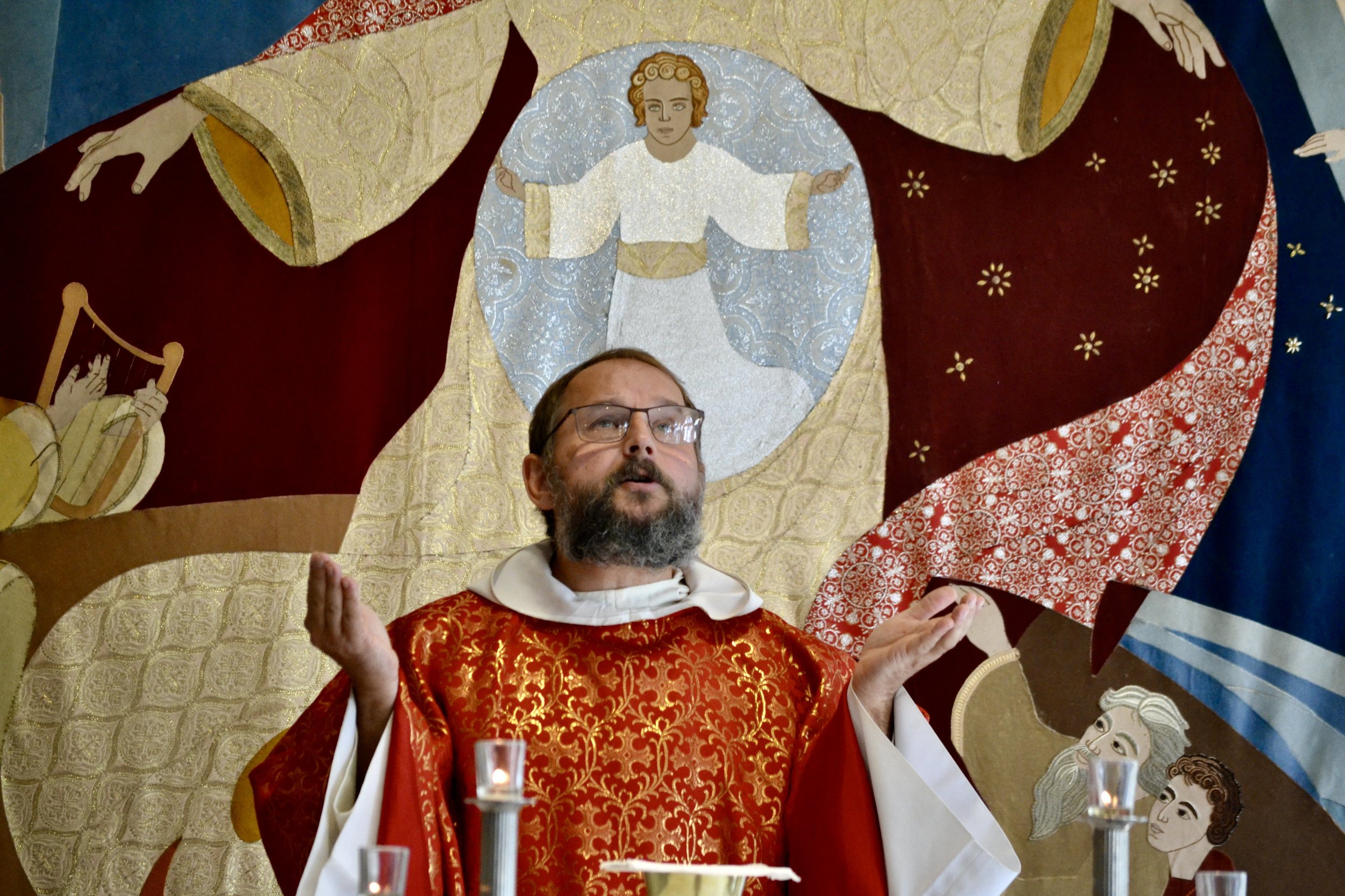  Monastery at Emmaus, 2021.  Noon mass. 