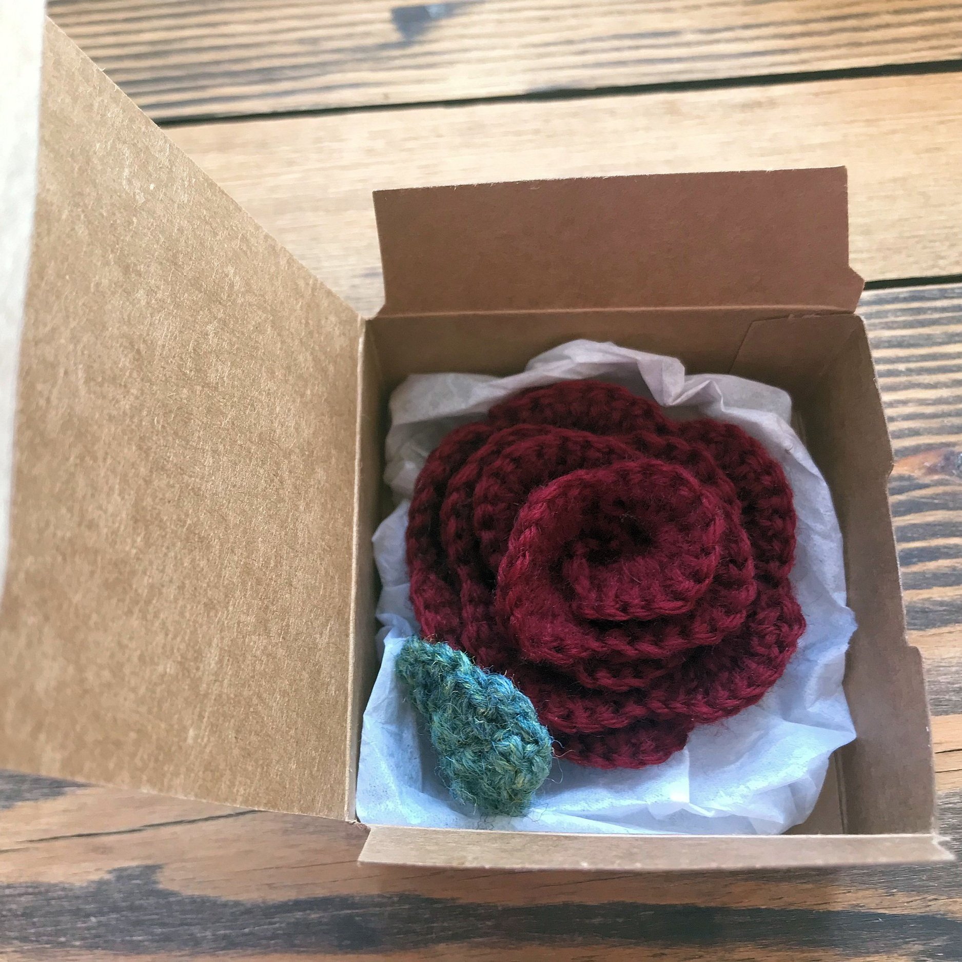 Burgundy+rose+%28boxed%29.jpg