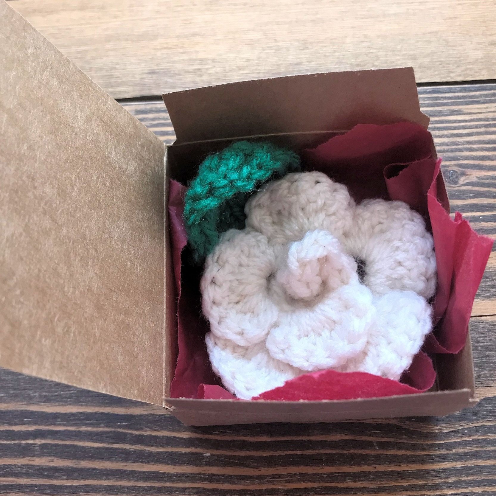 White%2Brose%2B%2528boxed%2529.jpg