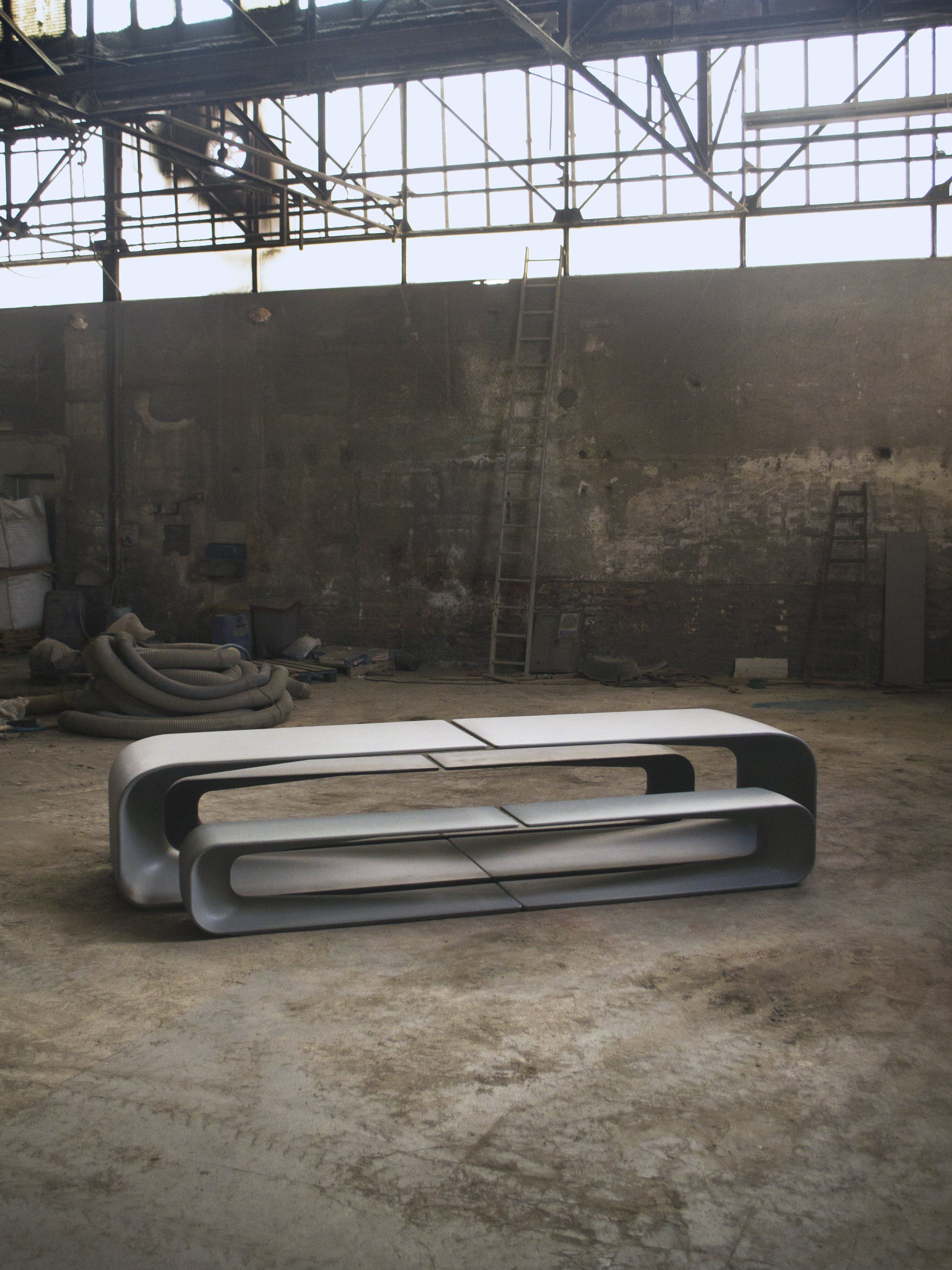 Grasshopper_Table-02_original.jpg