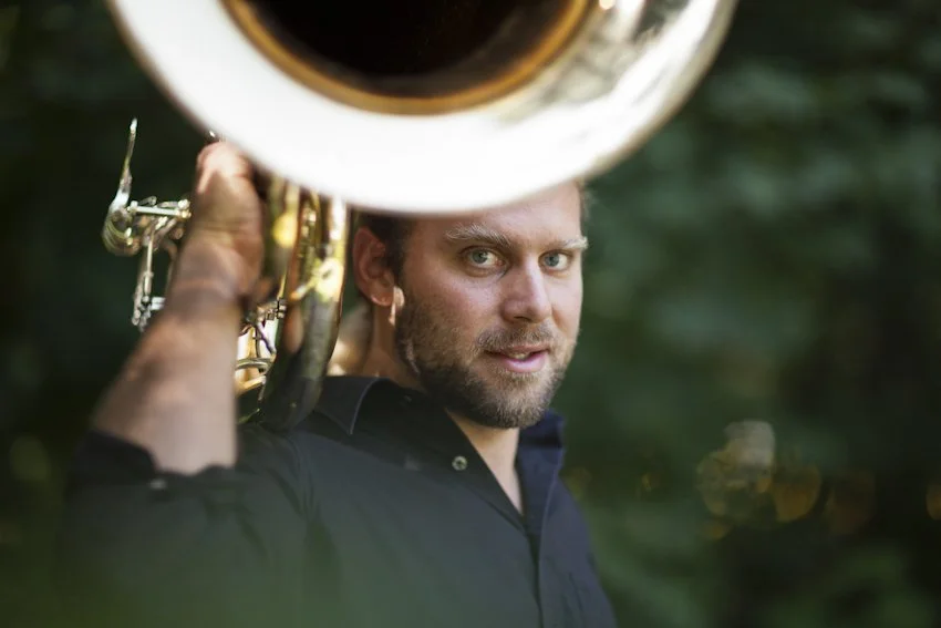 Andreas Martin Hofmeir with his tuba