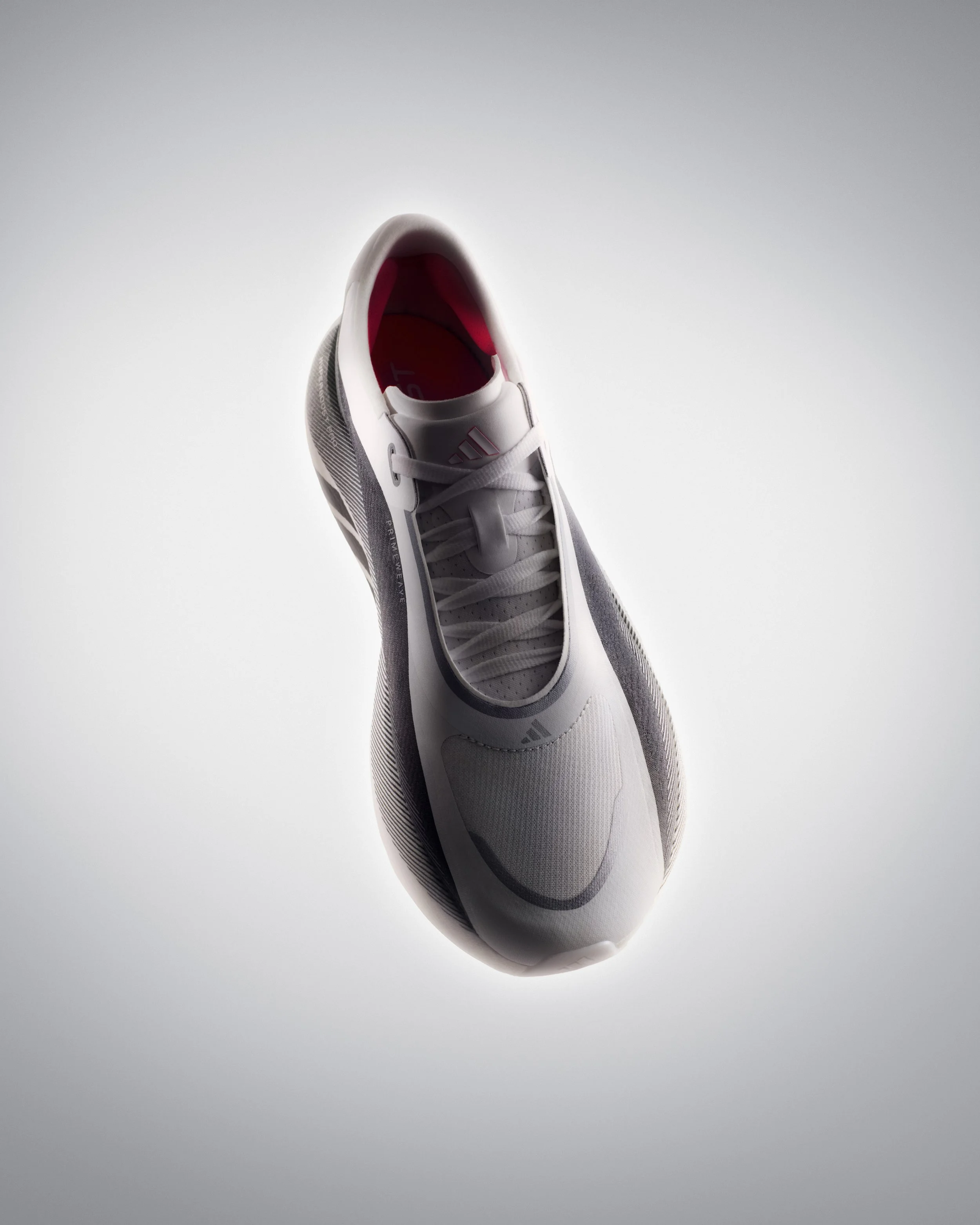 FW26_HYPERBOOST_EDGE_KI4392_M_PRODUCT_BEAUTY_03_FULL SHOE.jpg