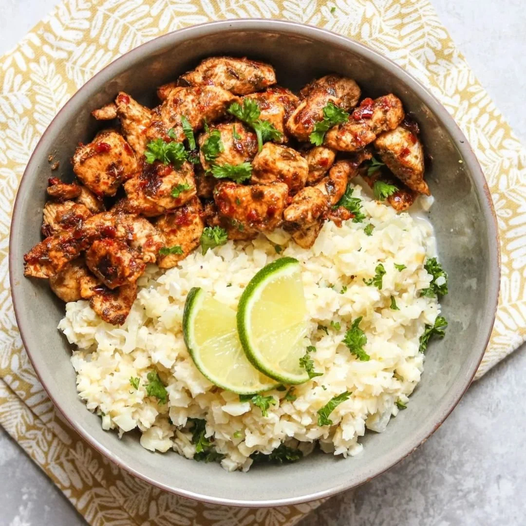 Chicken with cauliflower rice | Eat Shed Glow® low-carb weight loss recipe
