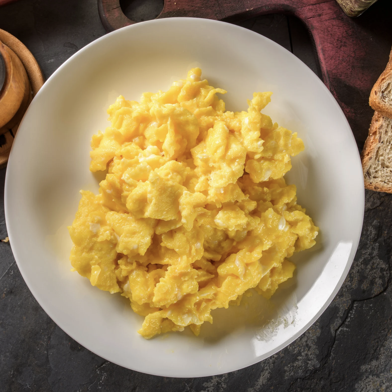 Perfect scrambled eggs | Eat Shed Glow® high-protein weight loss breakfast