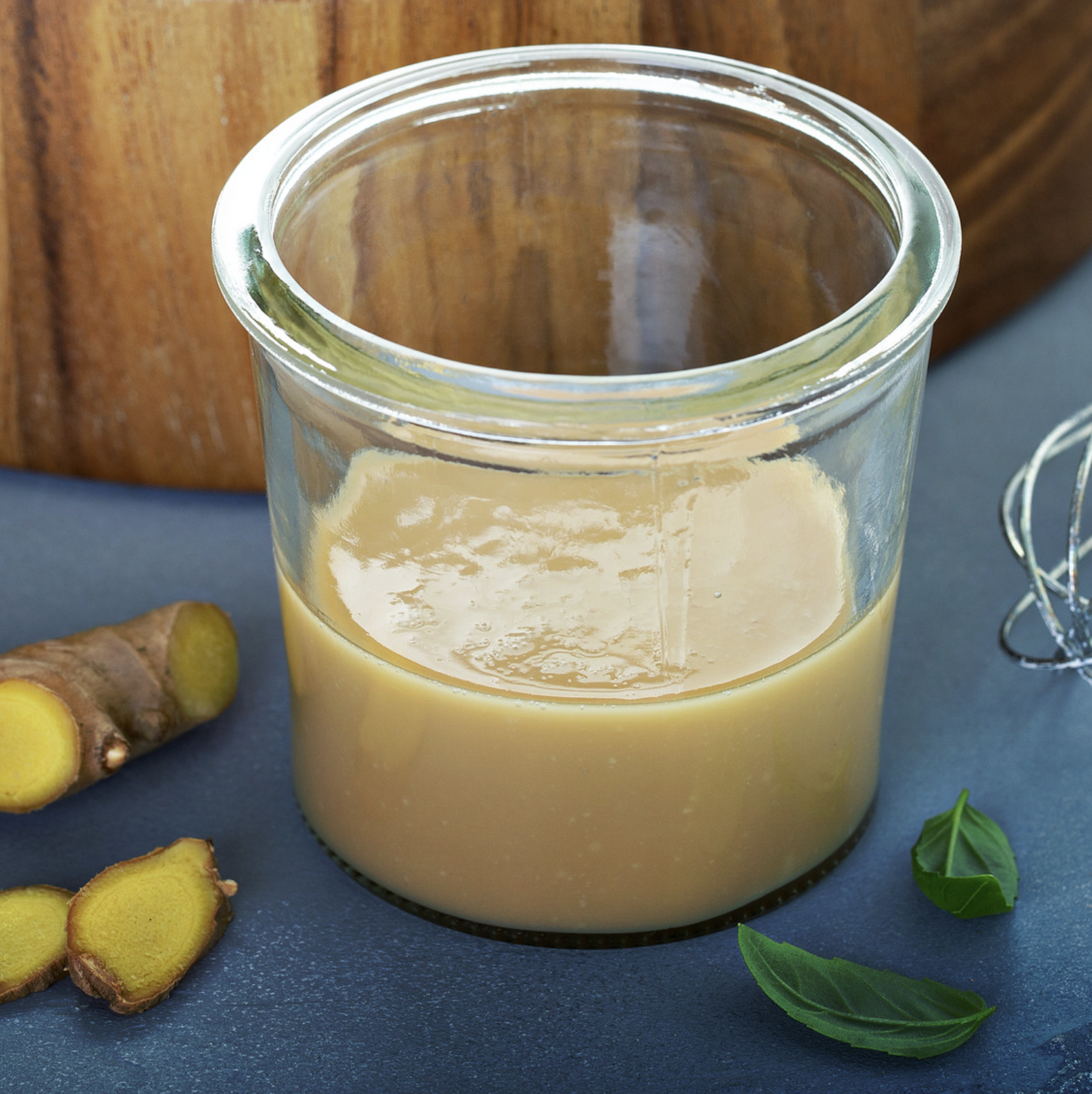 Homemade healthy Asian sesame dressing | Eat Shed Glow® guilt-free basic recipe