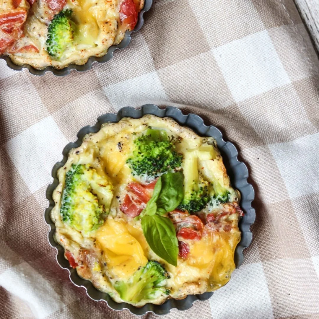 Healthy egg muffins | Eat Shed Glow® grab-and-go weight loss breakfast