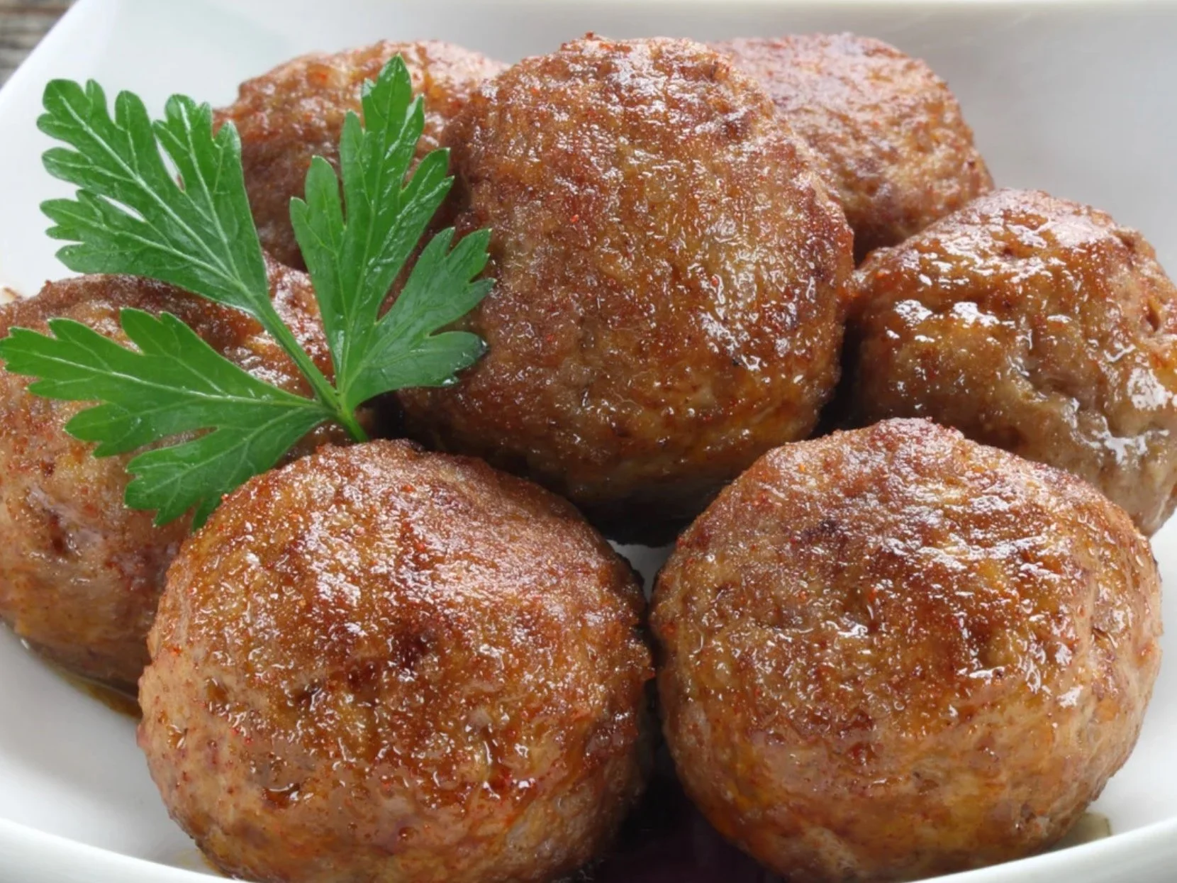 Cooked meatballs in a plate
