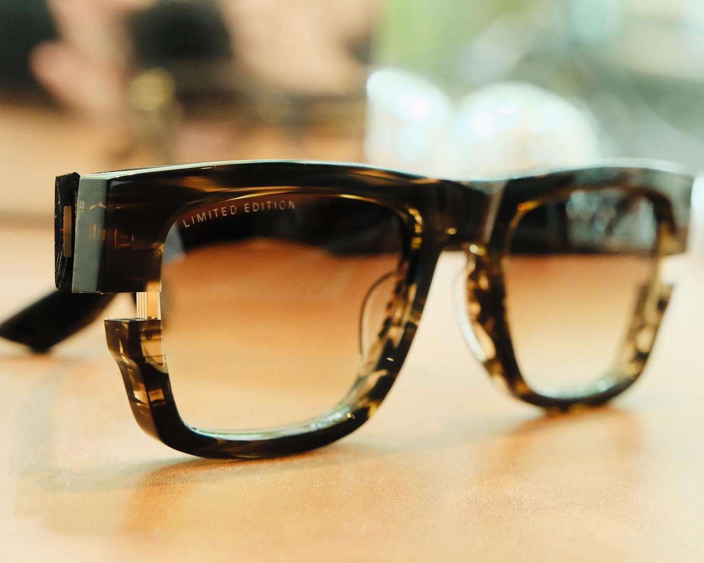 ☀️DITA ☀️ new Limited Edition from DITA Eyewaer @ditaeyewear 
.
.
.
.
.
#d&uuml;sseldorf #k&ouml;ln #hesseundholl&auml;nder #ehrenfeld  #flingern #glasses #augenoptik #styleinspo #hesseundhollaender #sunglasses #optician #style #inspo