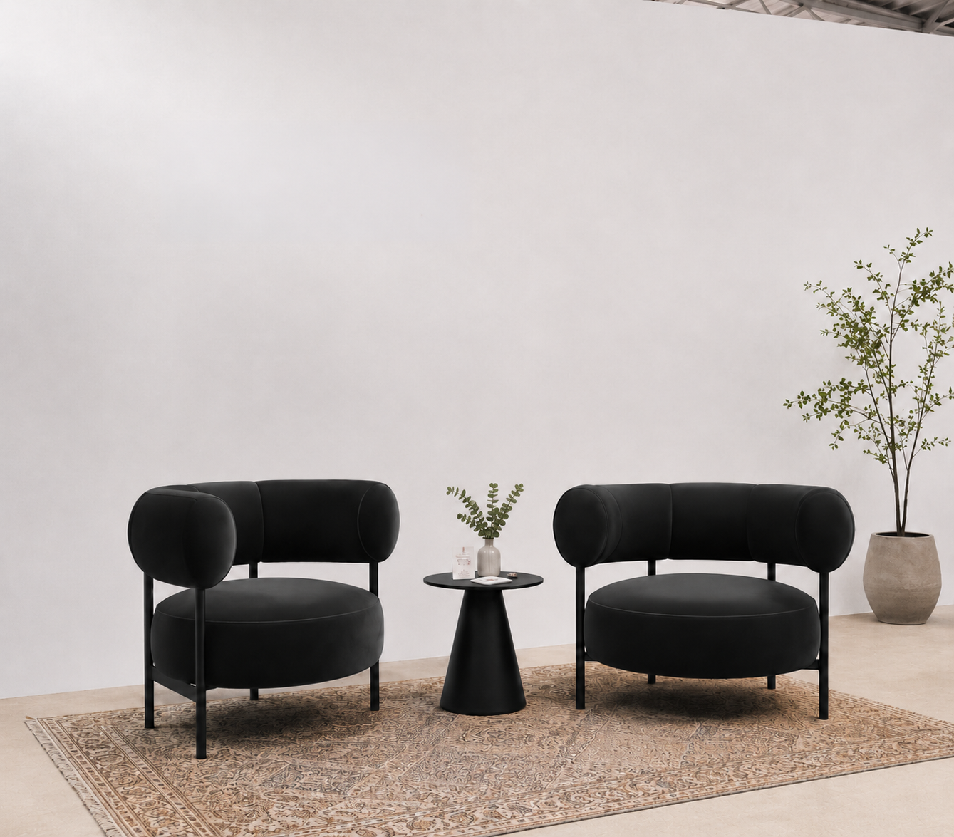 NUBE BLACK VELVET ARMCHAIR