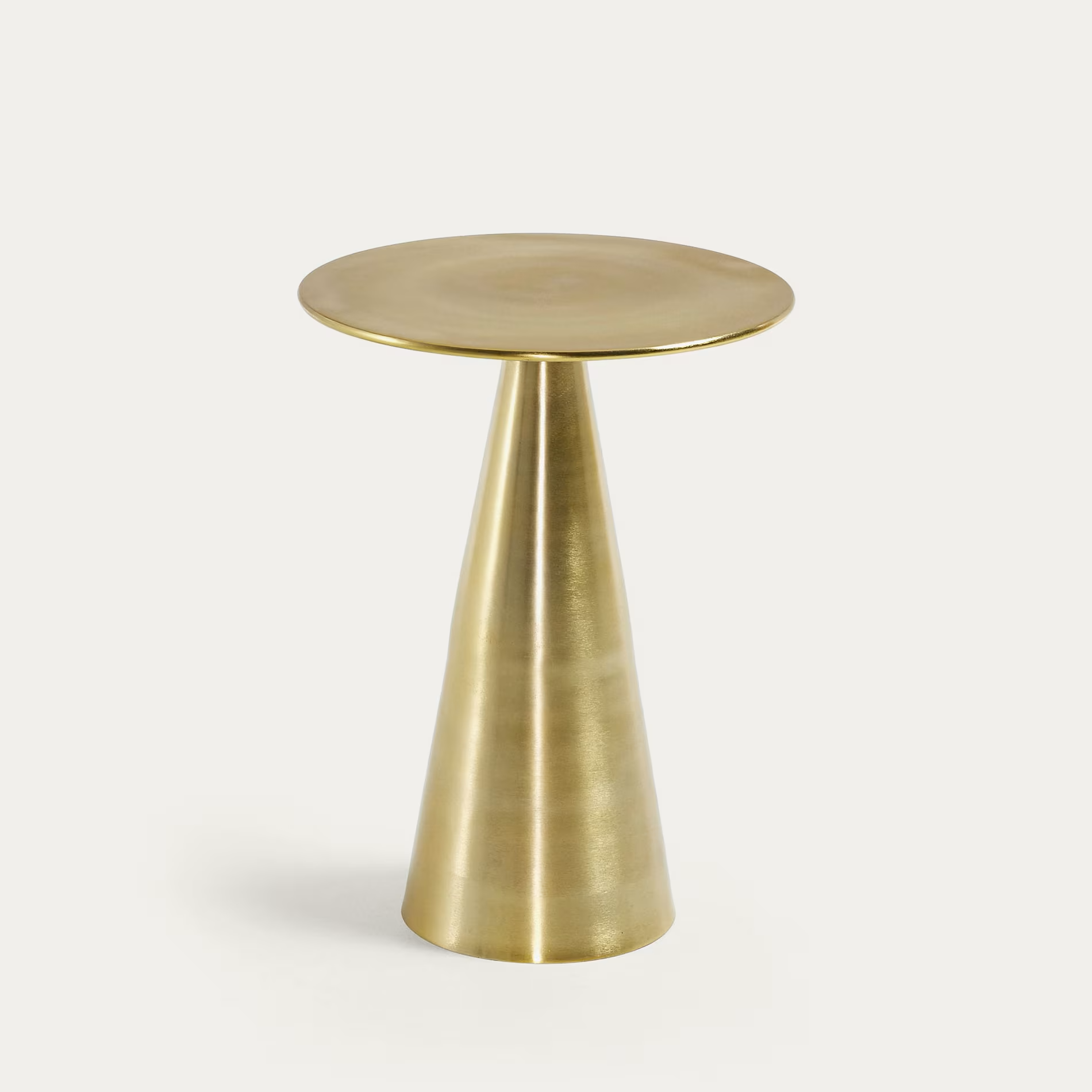 HIRE LOVE EVENT HIRE FURNITURE GOLD METAL ROUND SIDE TABLE.png