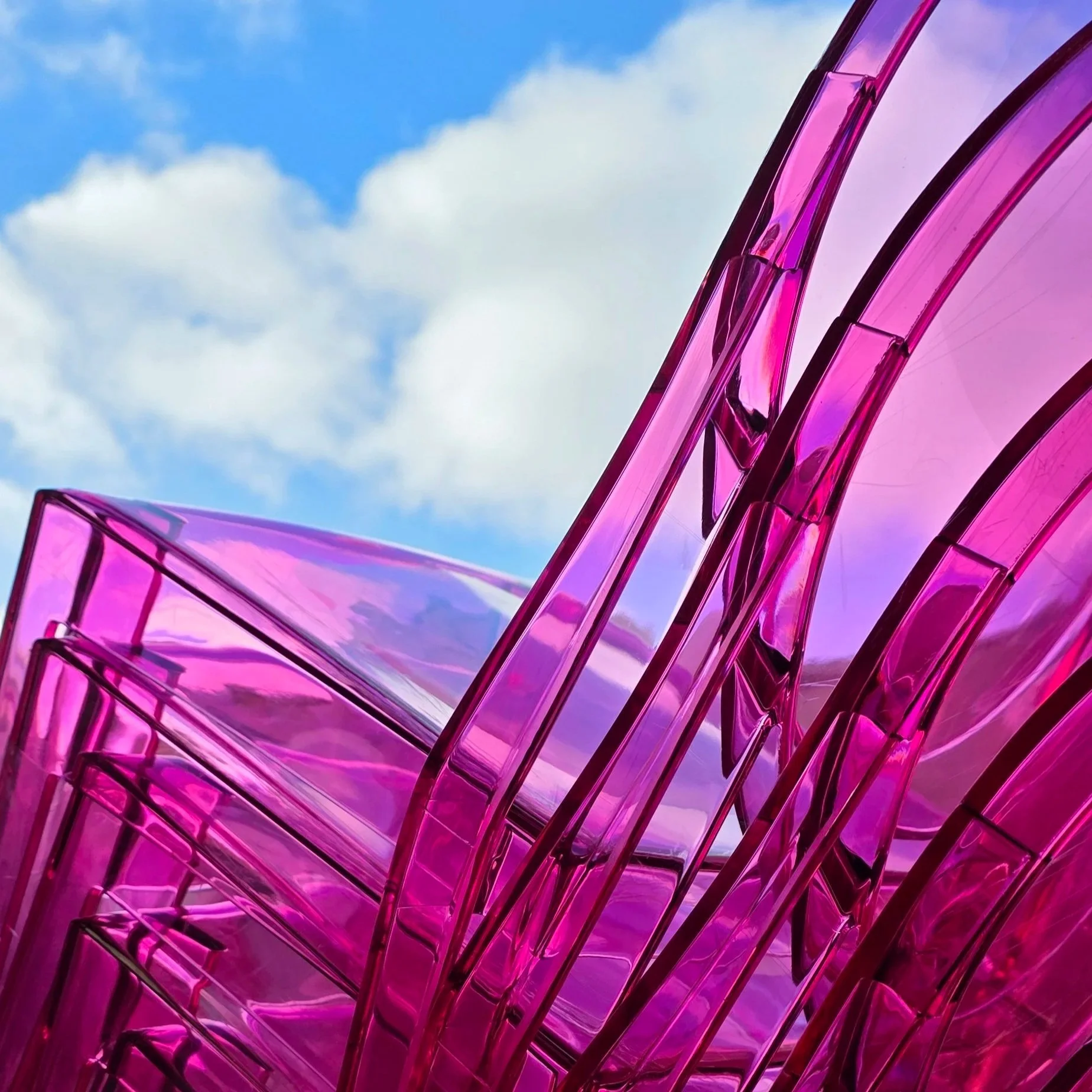 PÚCA PINK CHAIR