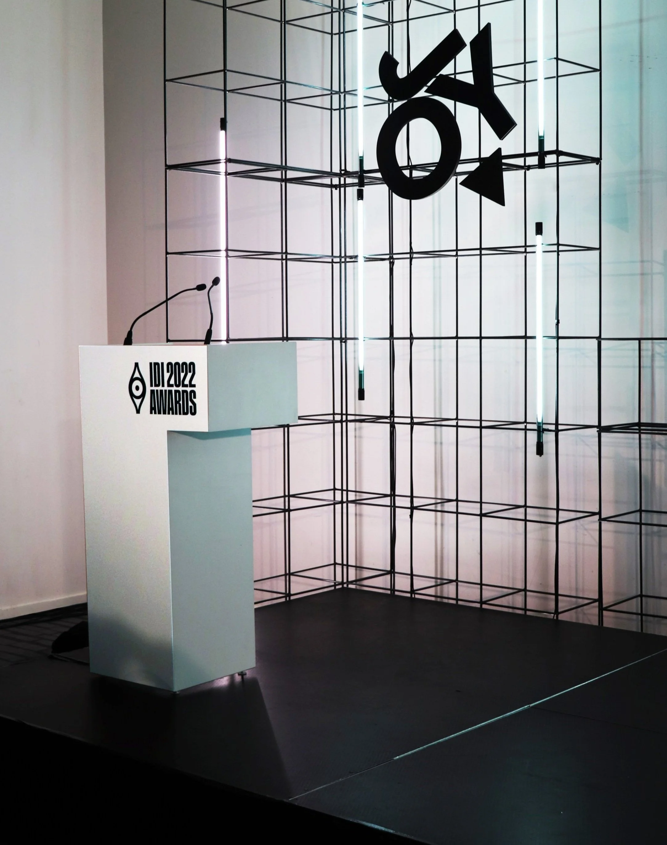 PRESENTATION LECTERN