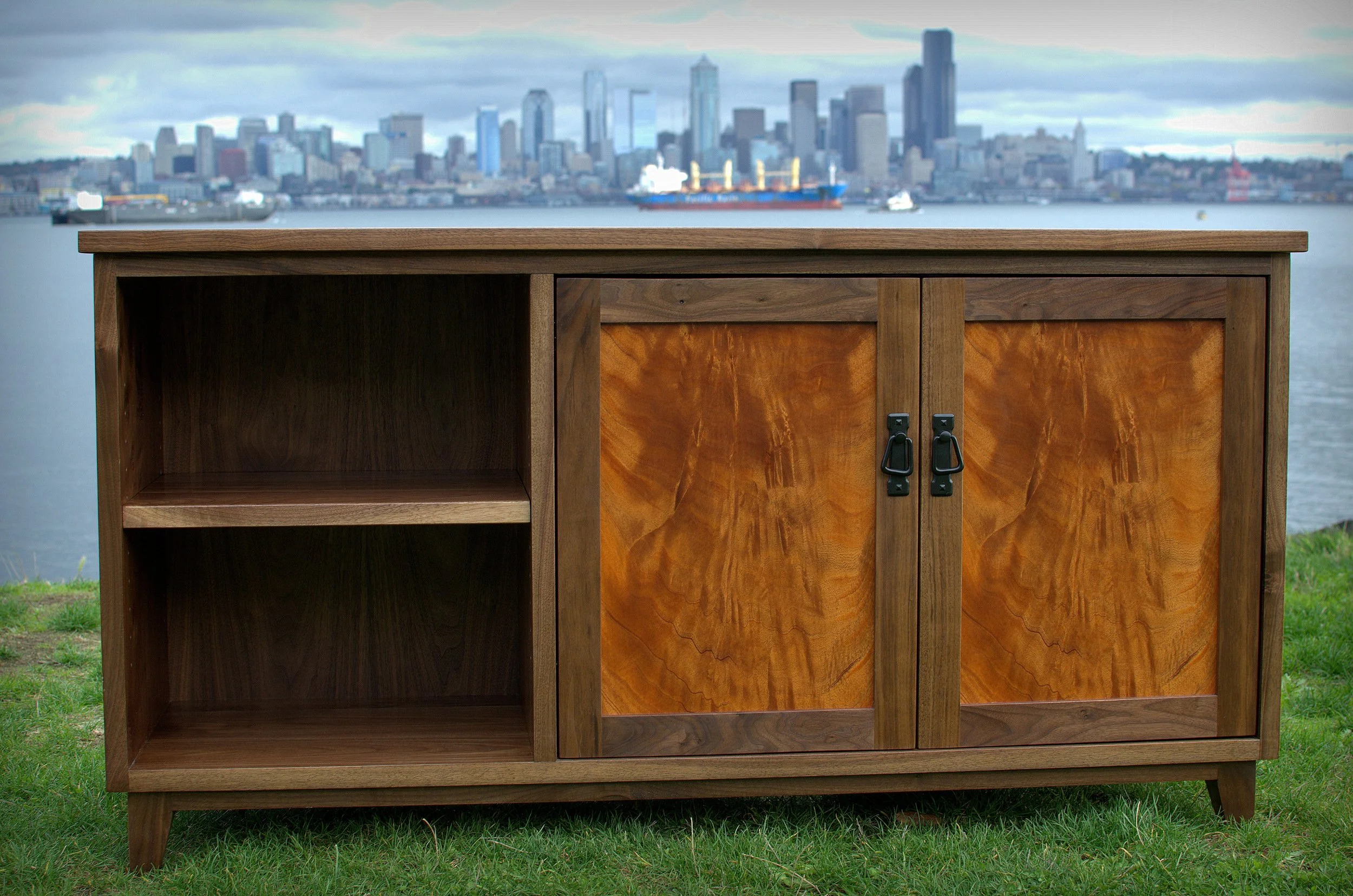 CUSTOM WOODWORKS — Rydawell Builds Custom adventure vehicle builds