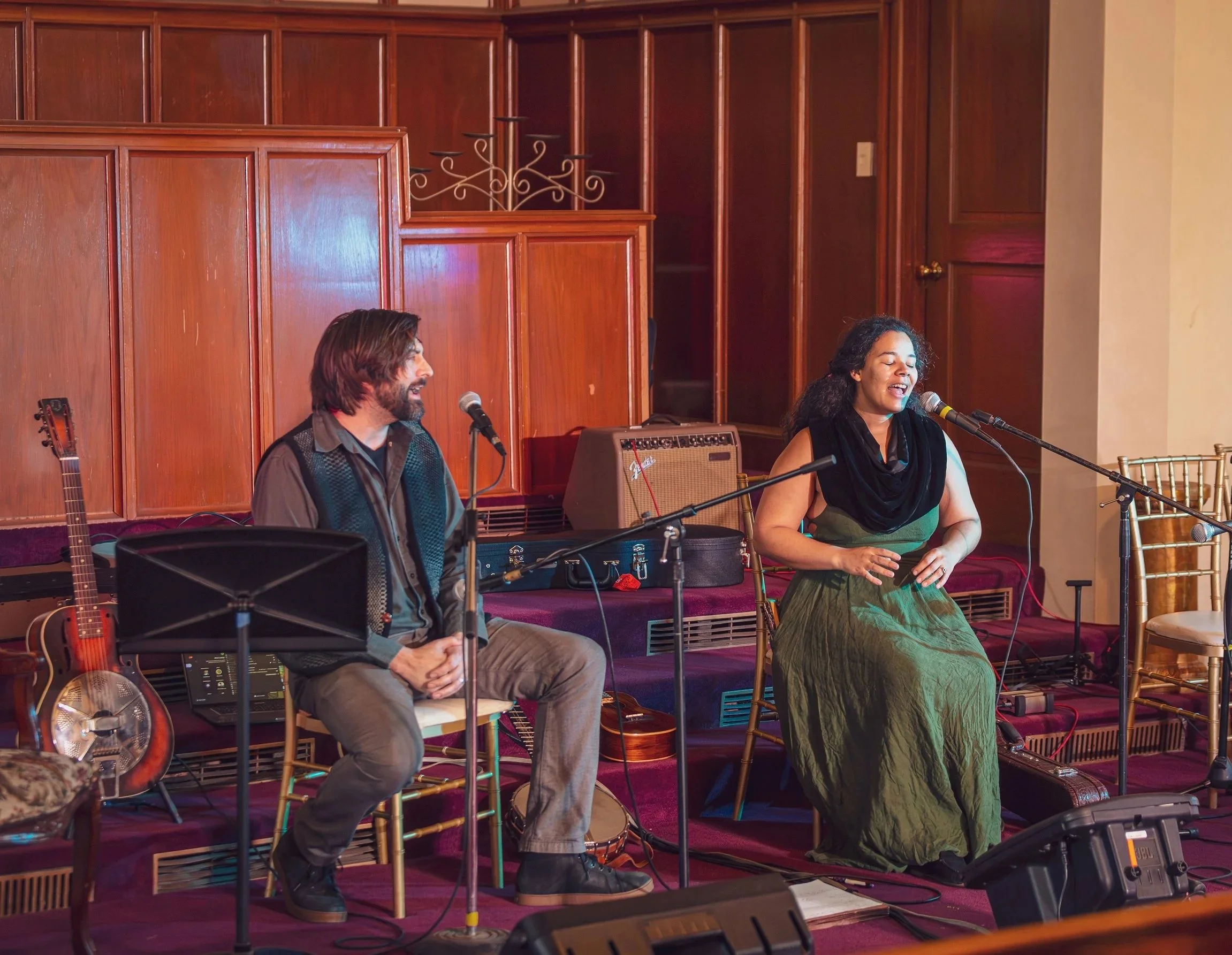 Briar (right) supported by Joe Seamons. Photo by Justin Ikpo.