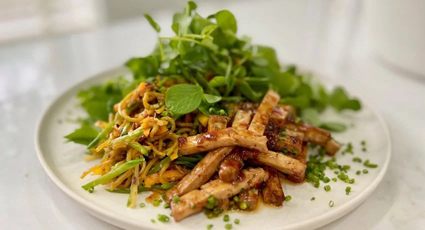 SMOKED TOFU NOODLE STIR-FRY