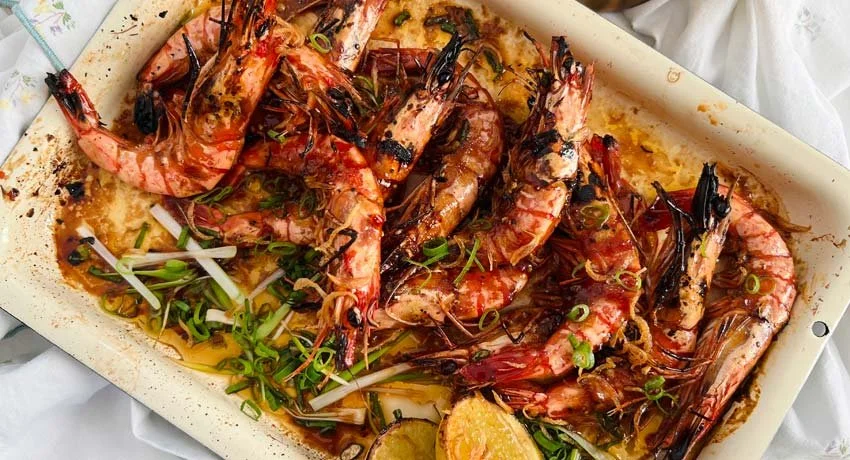 GARLIC AND TAMARIND GRILLED PRAWNS