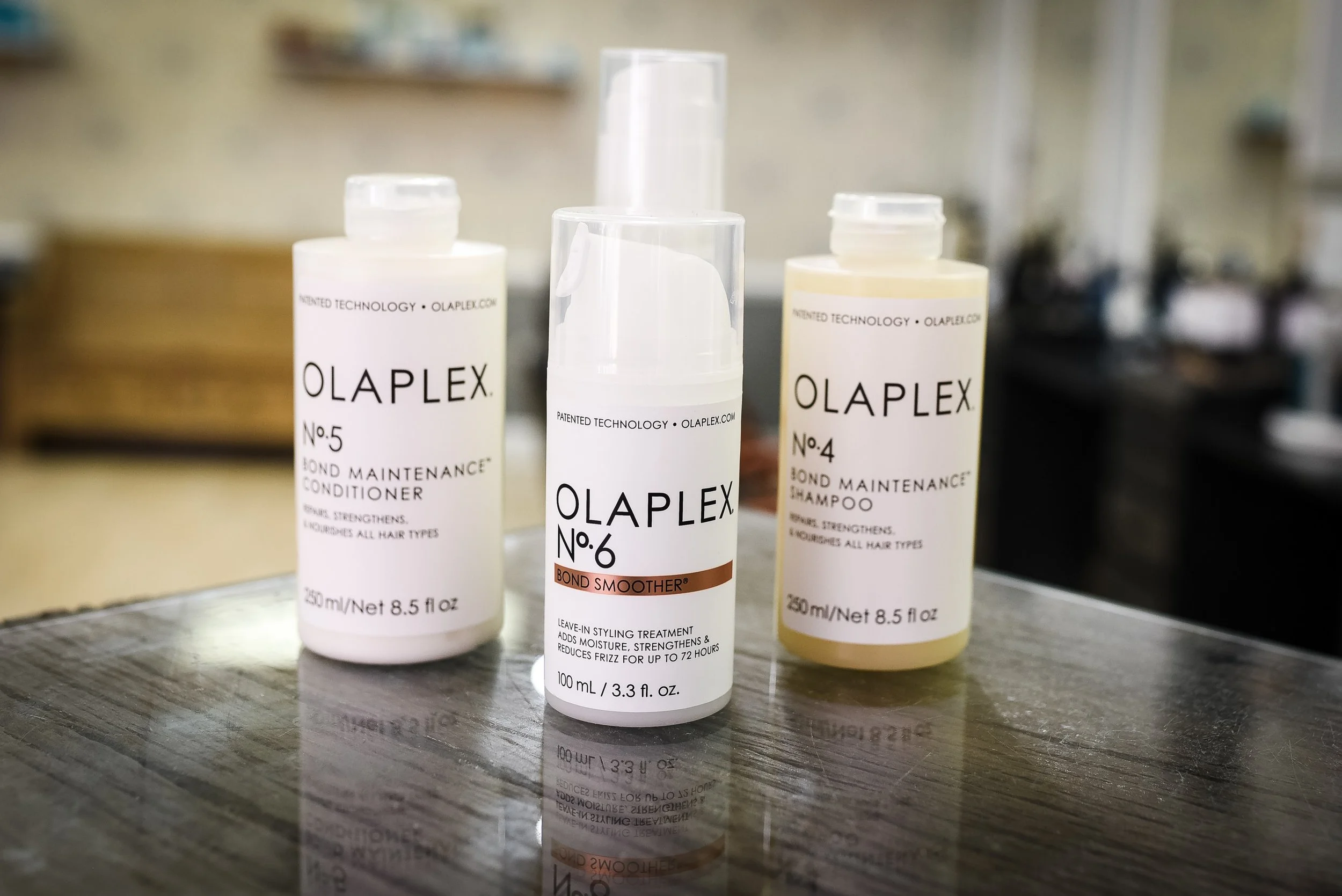 OLAPLEX restores damaged and compromised hair by repairing from the inside out with our patented single ingredient, Bis-Aminopropyl Diglycol Dimaleate.