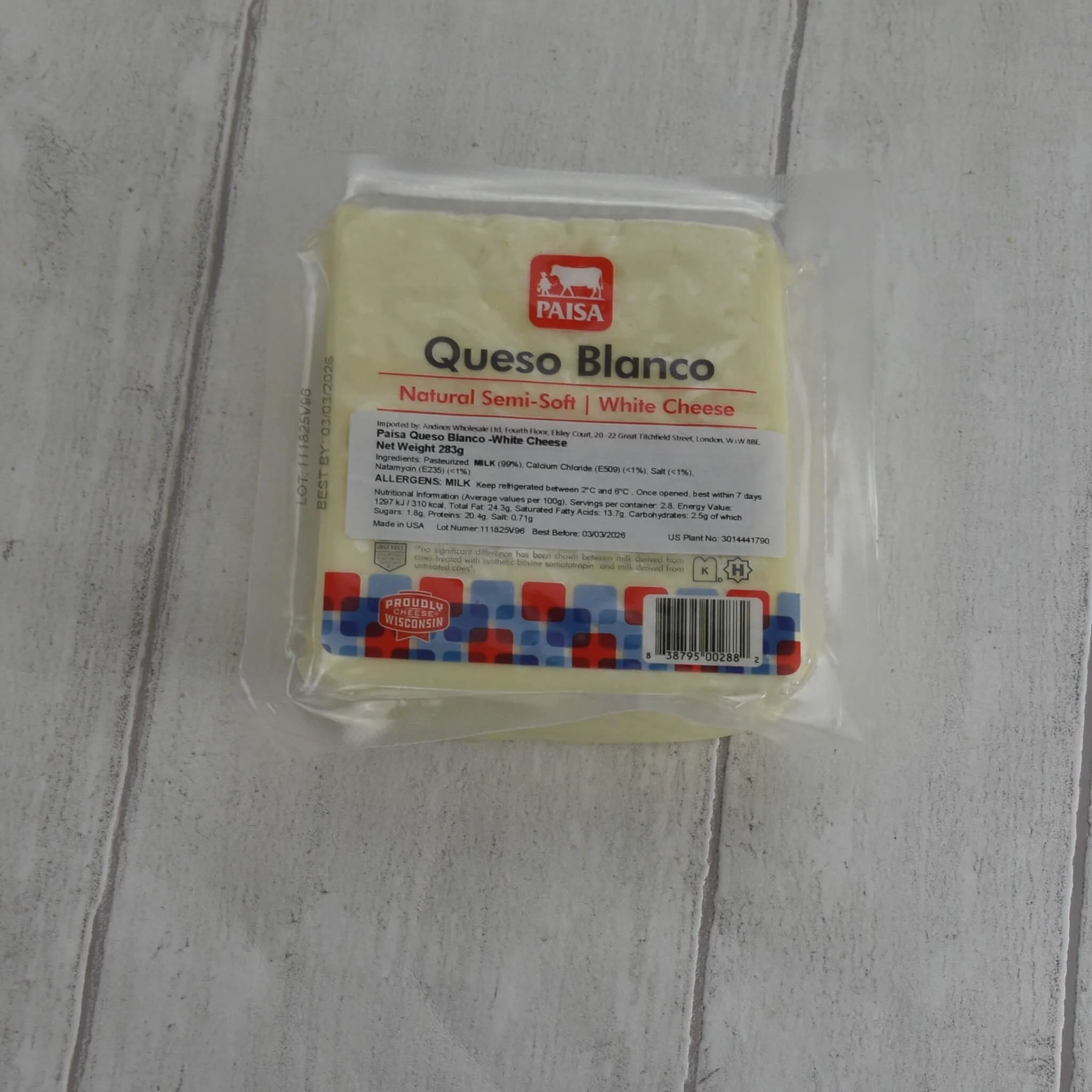 Queso Paisa venezolano tipo semi duro on white washed board background