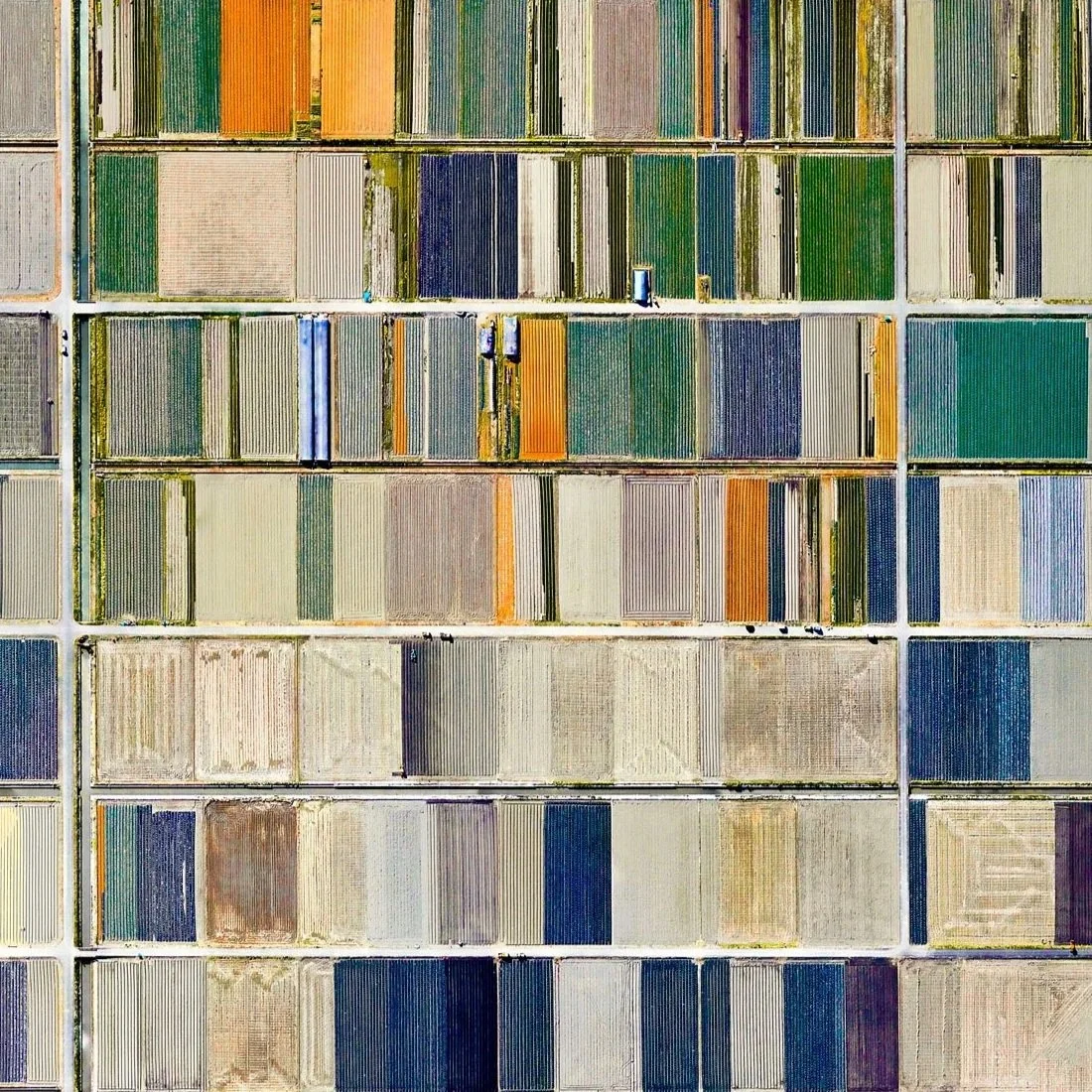 Cecilia Gebruers - Reimaginar&nbsp;el concepto&nbsp;de interseccionalidad desde los materialismos jurídicos