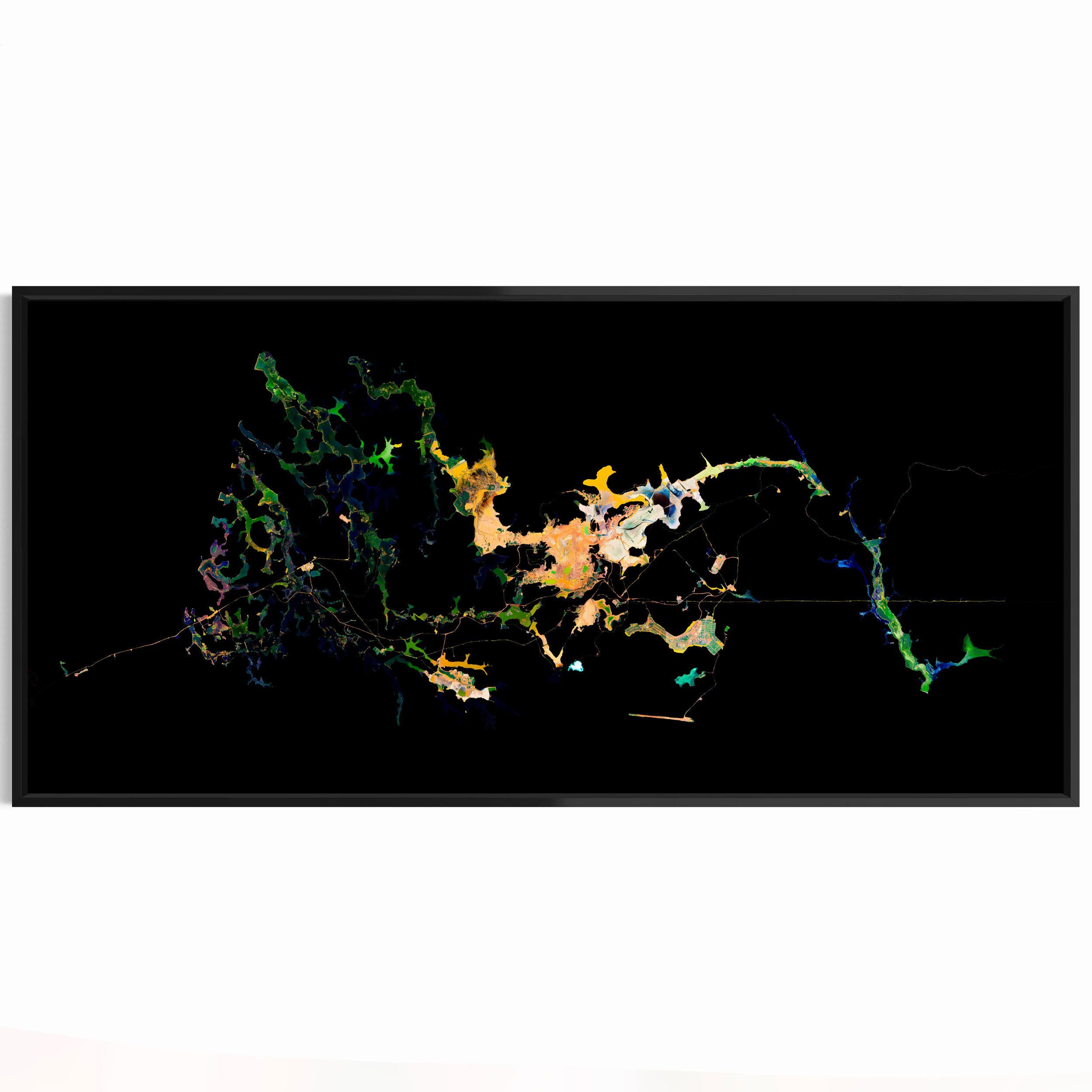 PITINGA-SQ-Black-Float.jpg