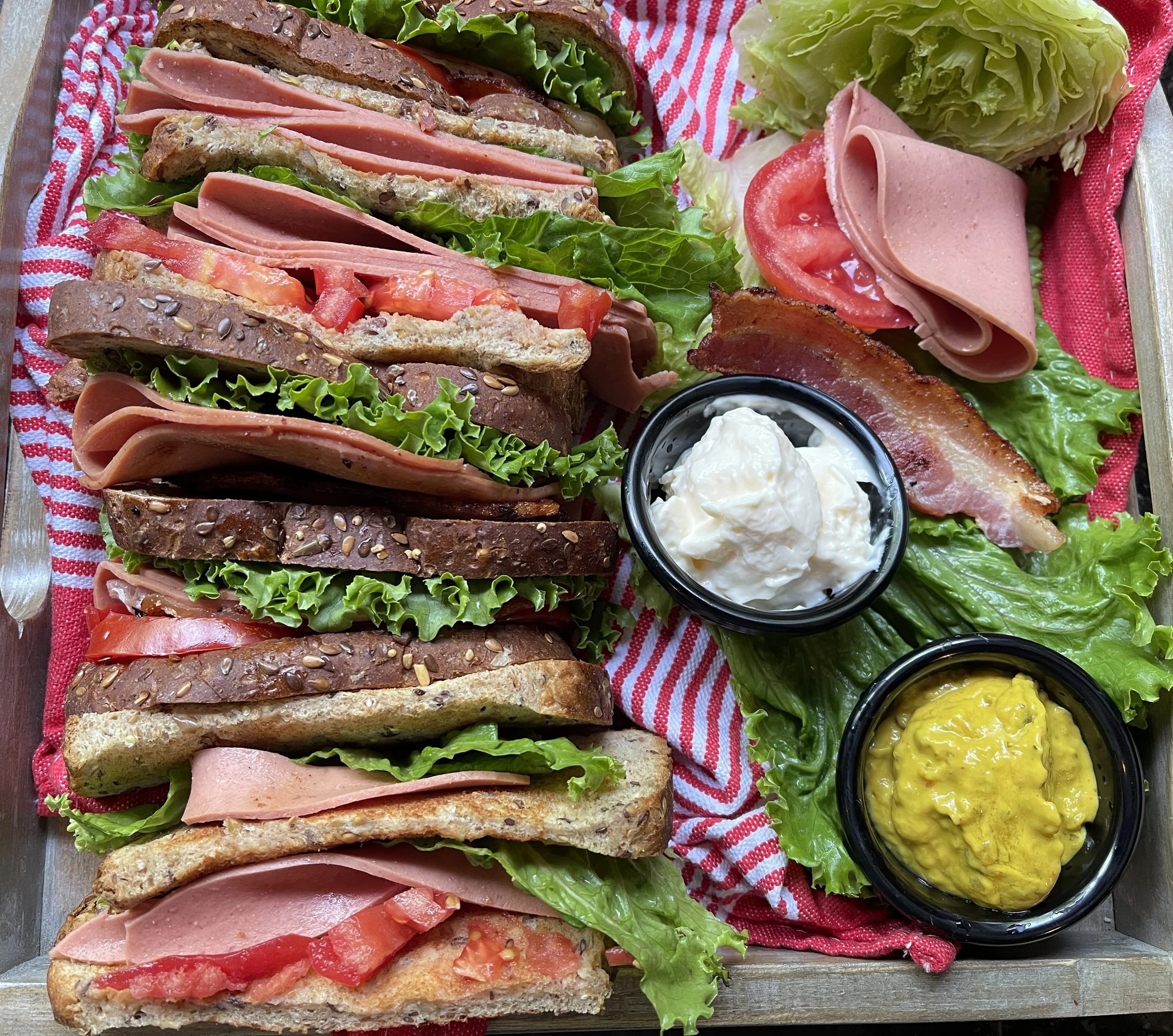 HILLBILLY CLUB SANDWICH