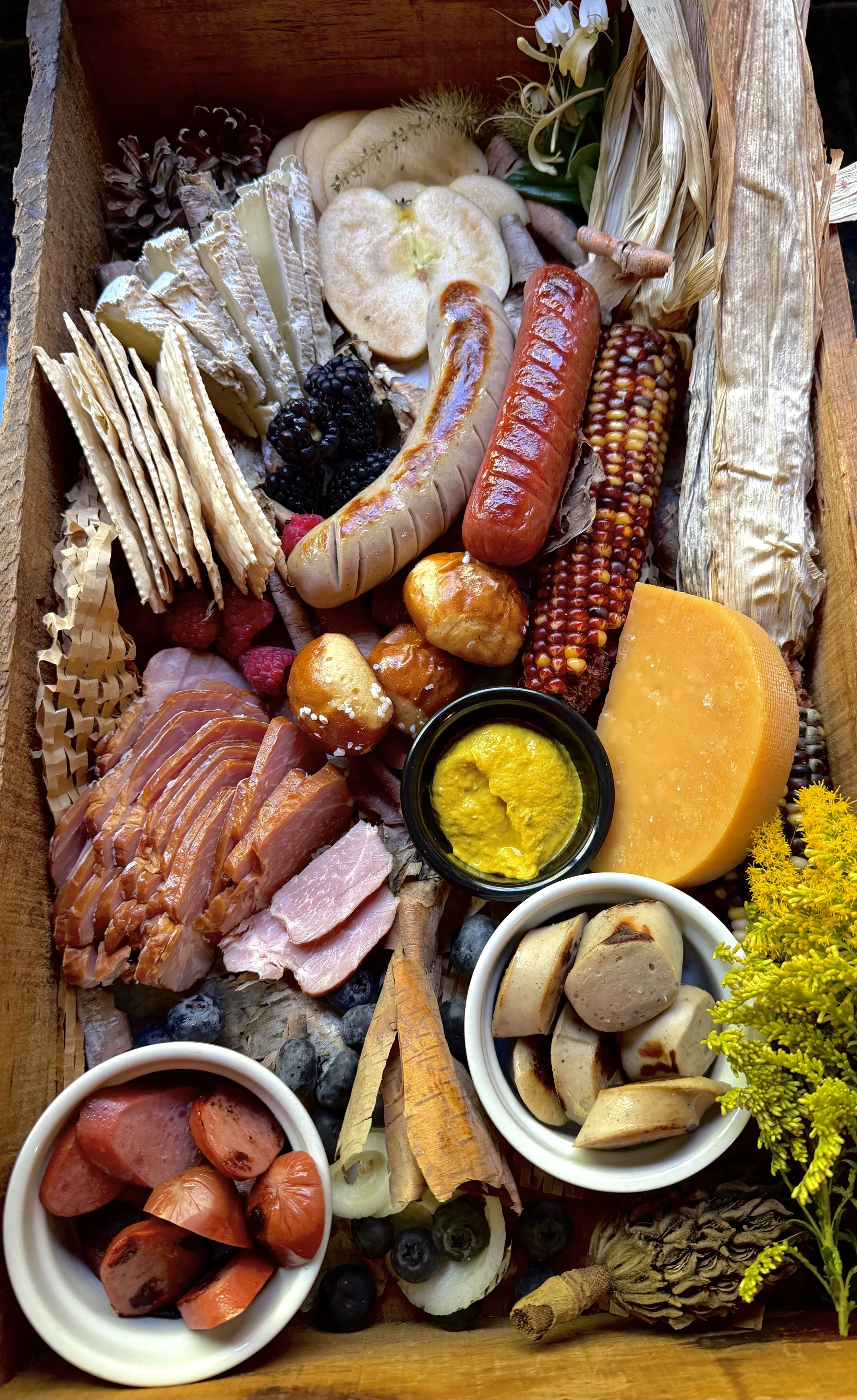 FALL VIBES CHARCUTERIE
