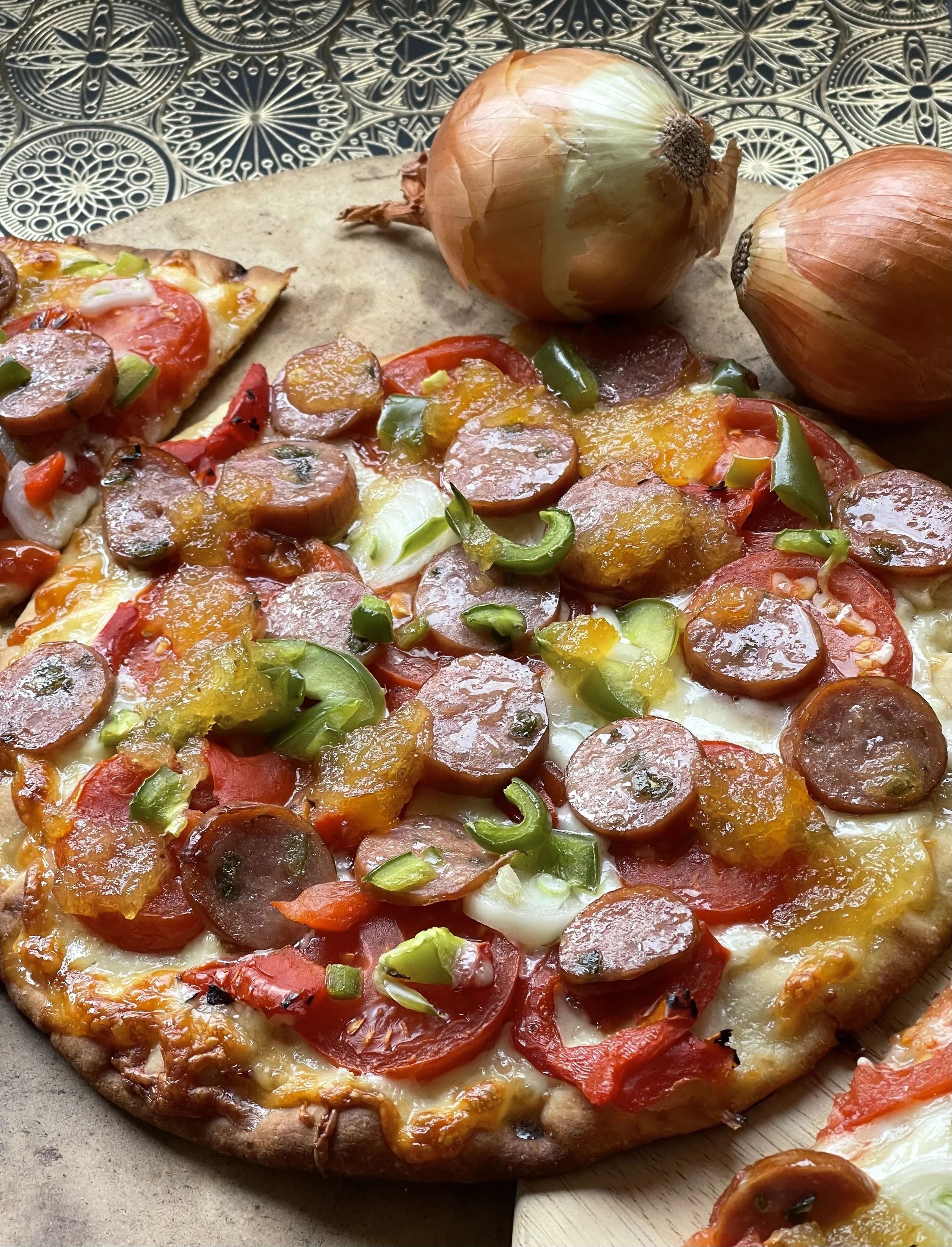 SPICY SAUSAGE FLATBREAD